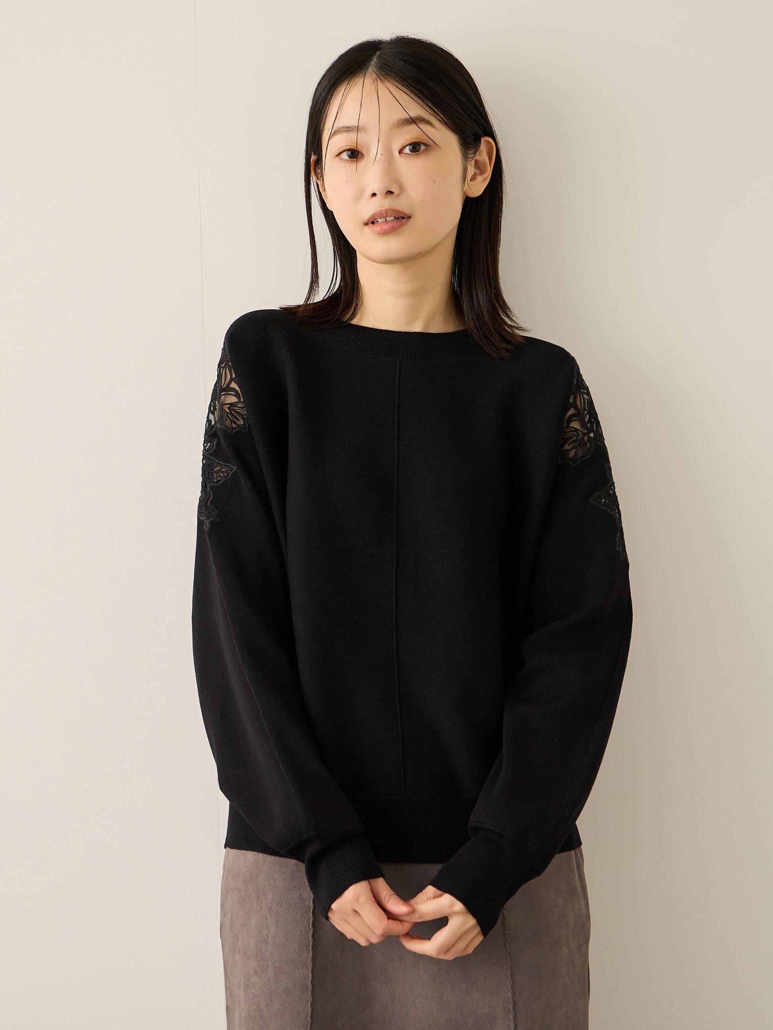 ショルダーレースニットプルオーバー≪手洗い可能≫