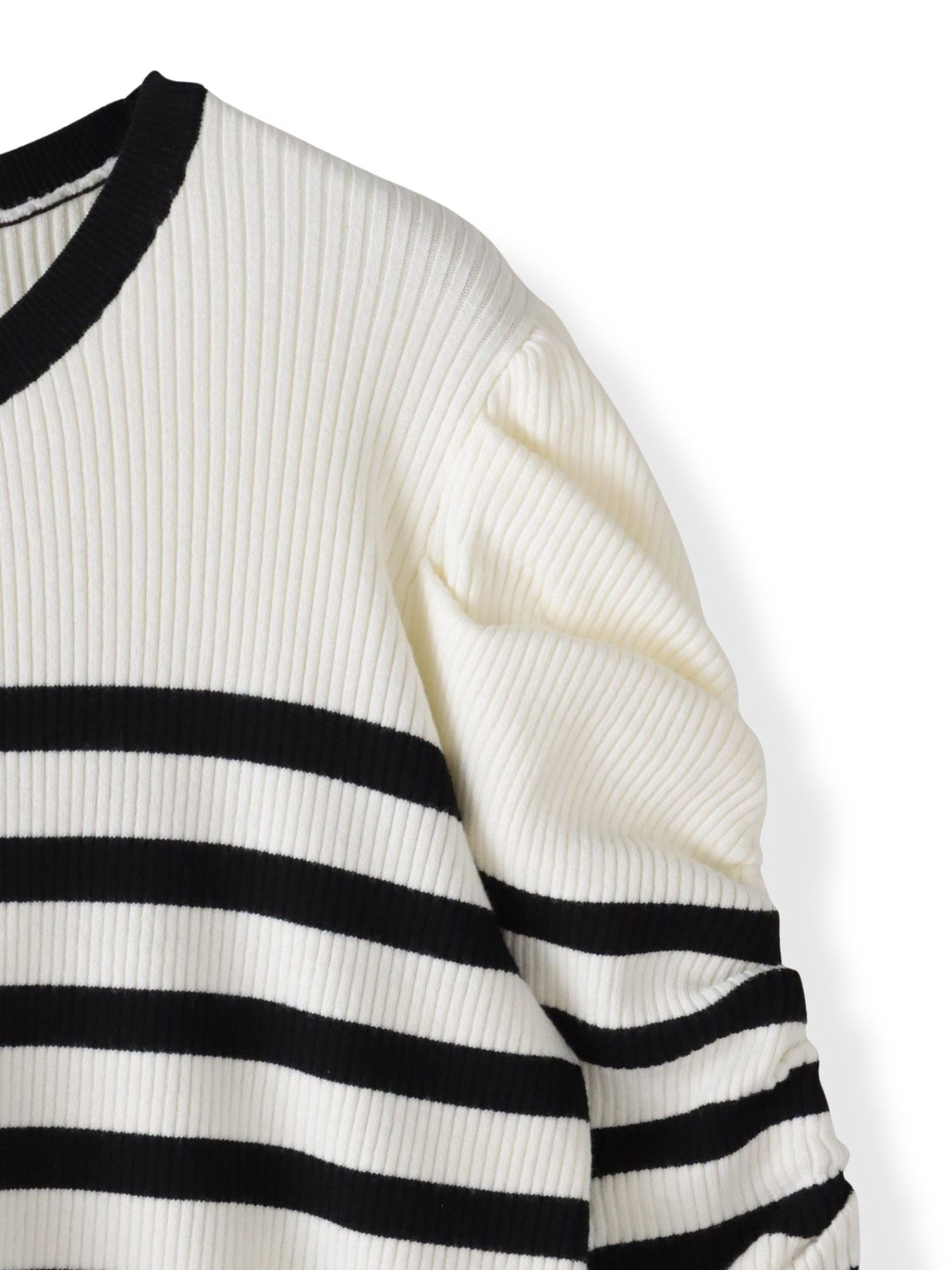 シャーリングスリーブニット