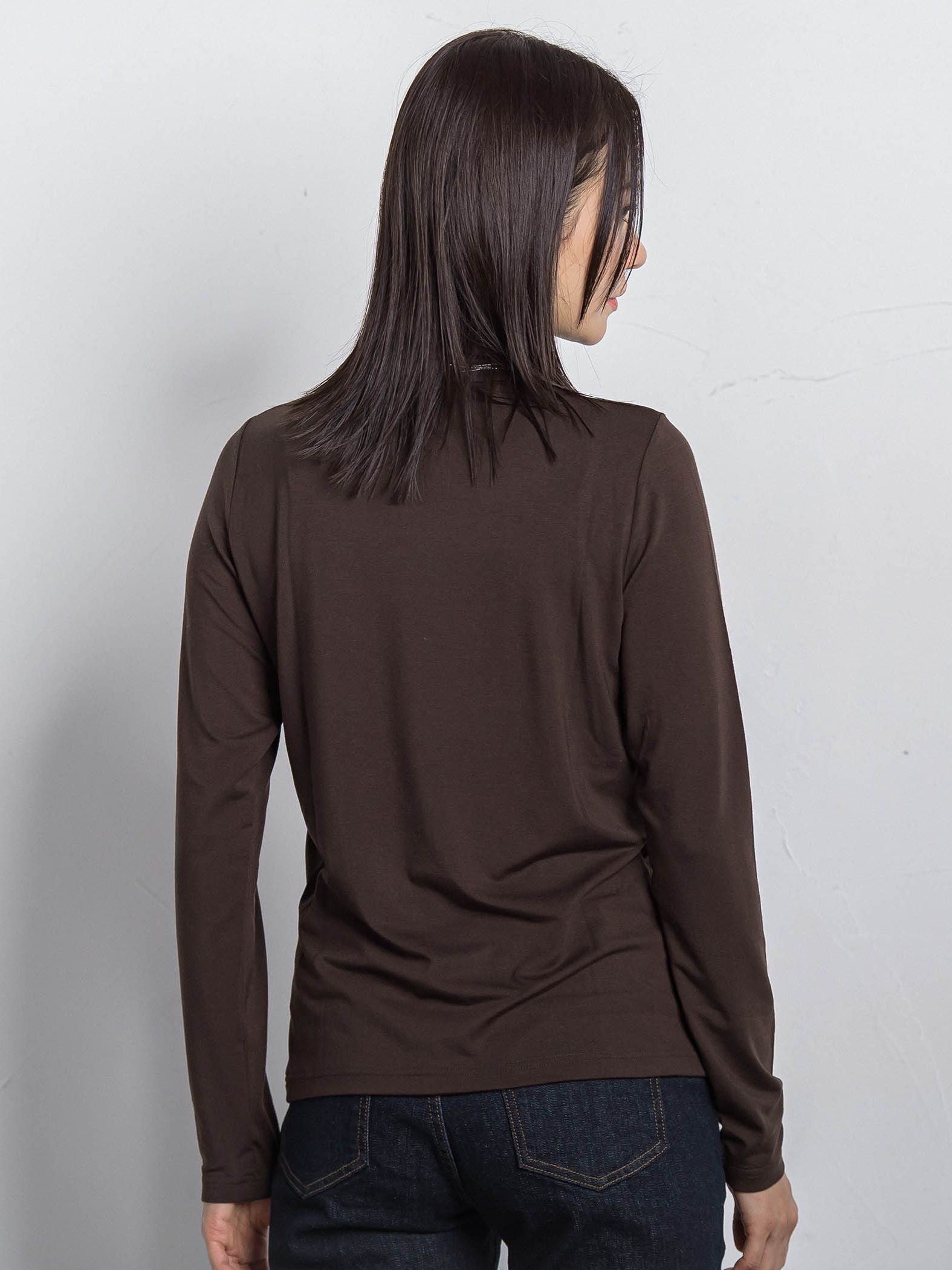 【WEB限定】吸湿発熱スムースタッチタートルカットソー