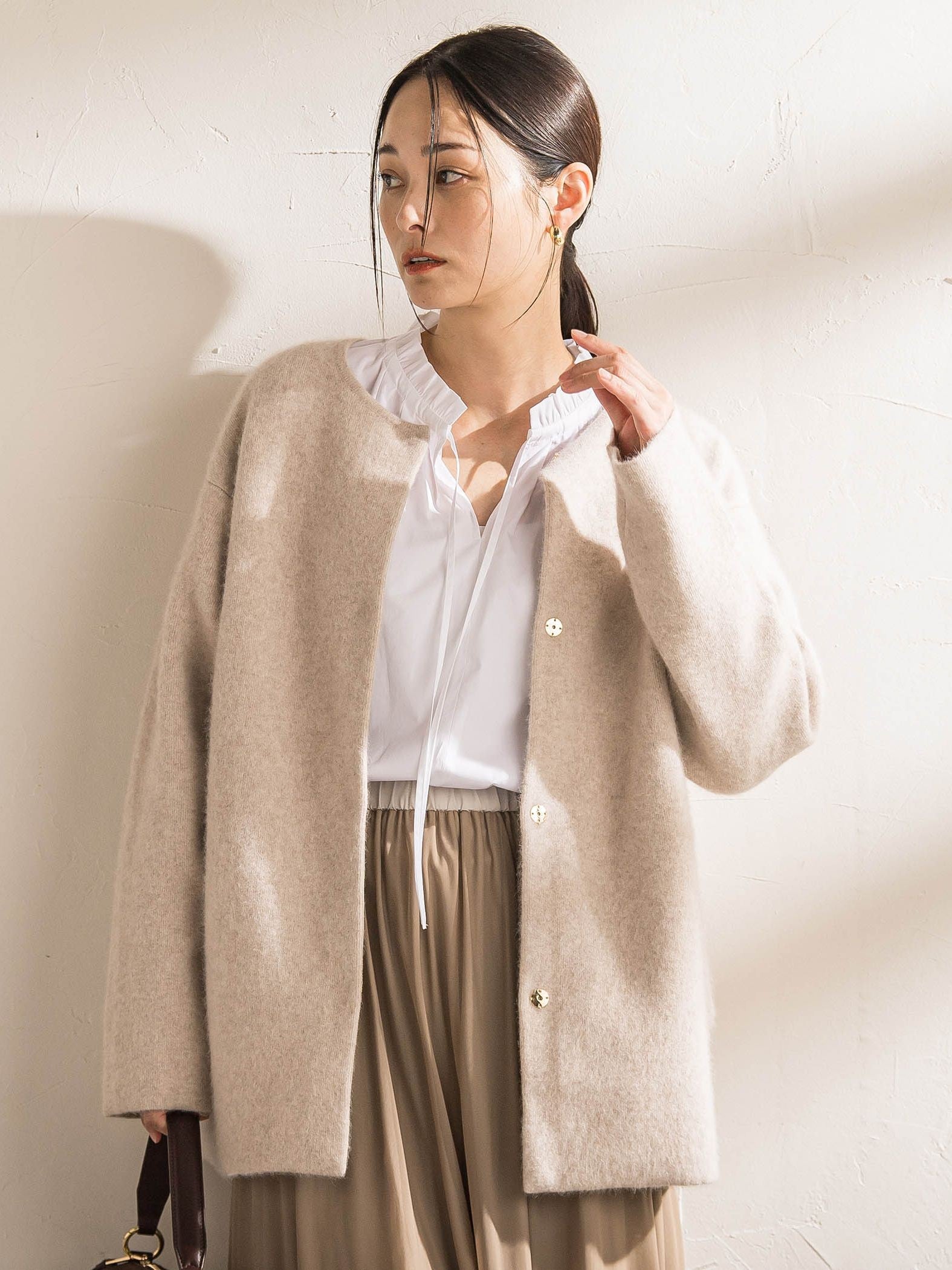 コットンフリルカラーブラウス