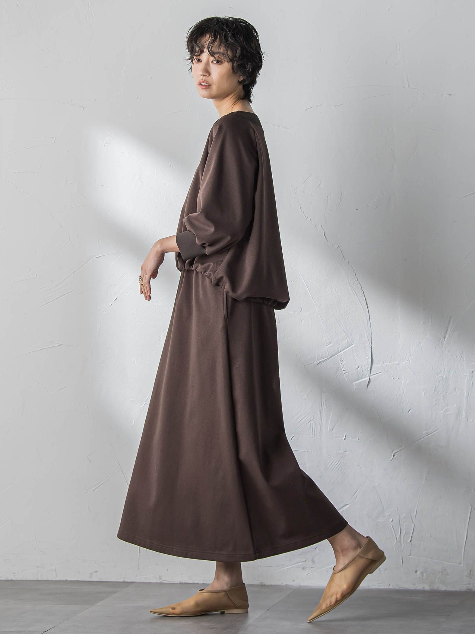 ボートネックドロストヘムスカートセットアップ