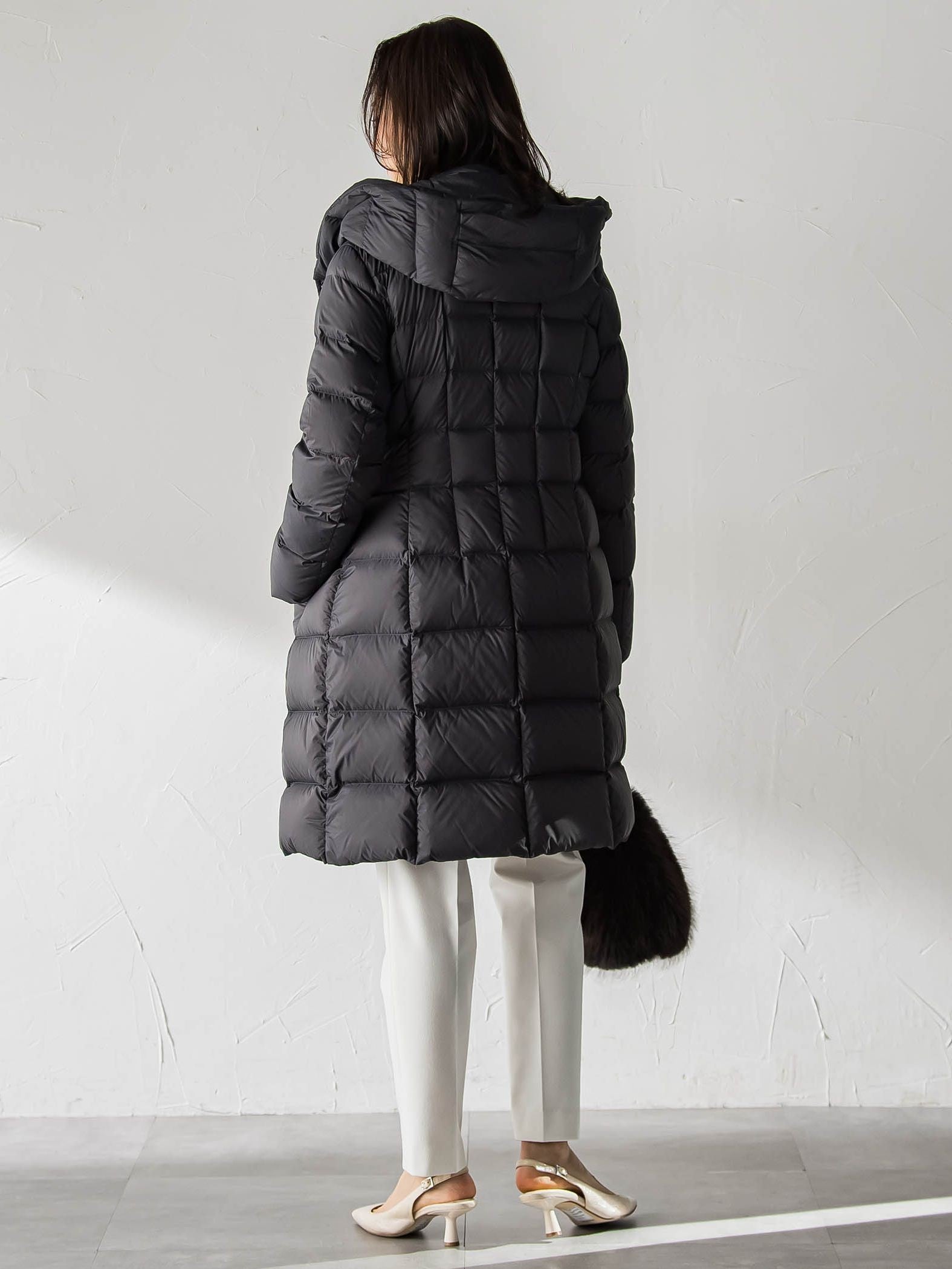 Surface Light 2Wayフードダウンコート