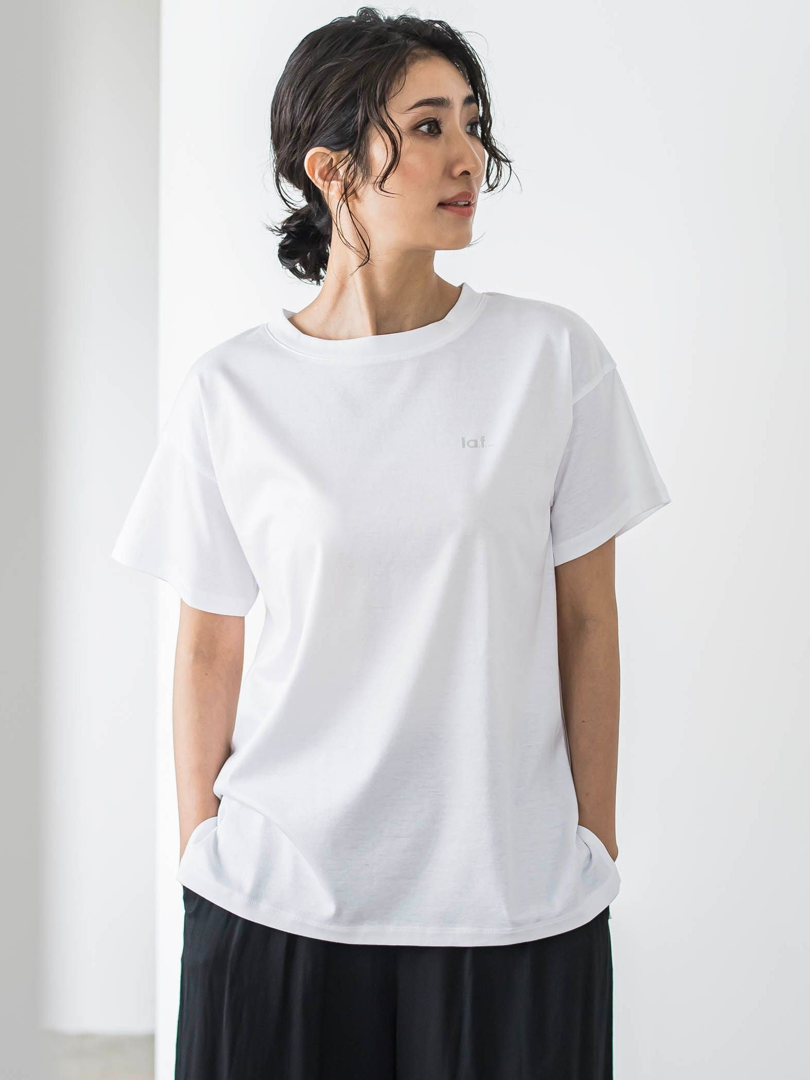 【J Lounge限定】la.f...ロゴTシャツ≪手洗い可能≫