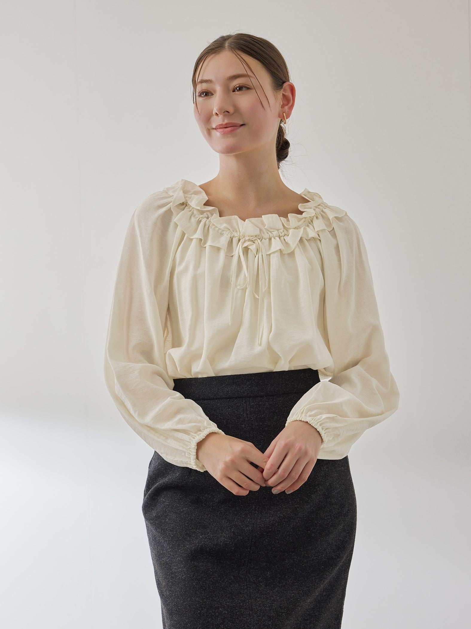 フリルカラーナローリボンブラウス≪手洗い可能≫
