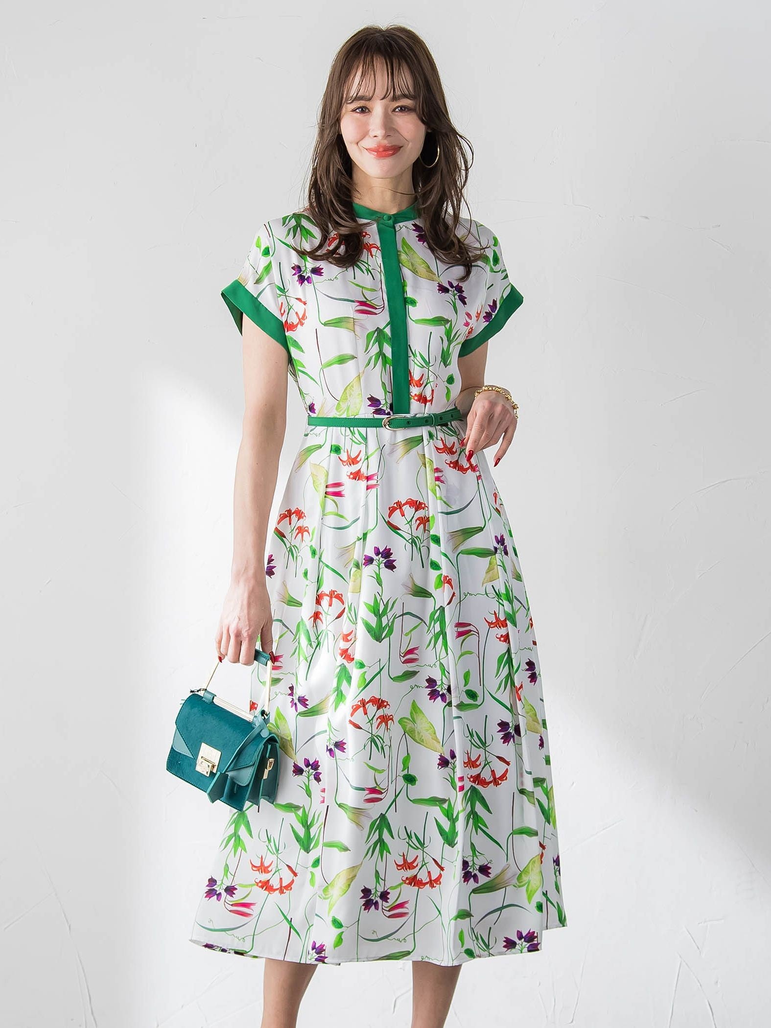 【KEITA KAWASAKI × Viaggio Bluコラボ】リリープリントワンピース