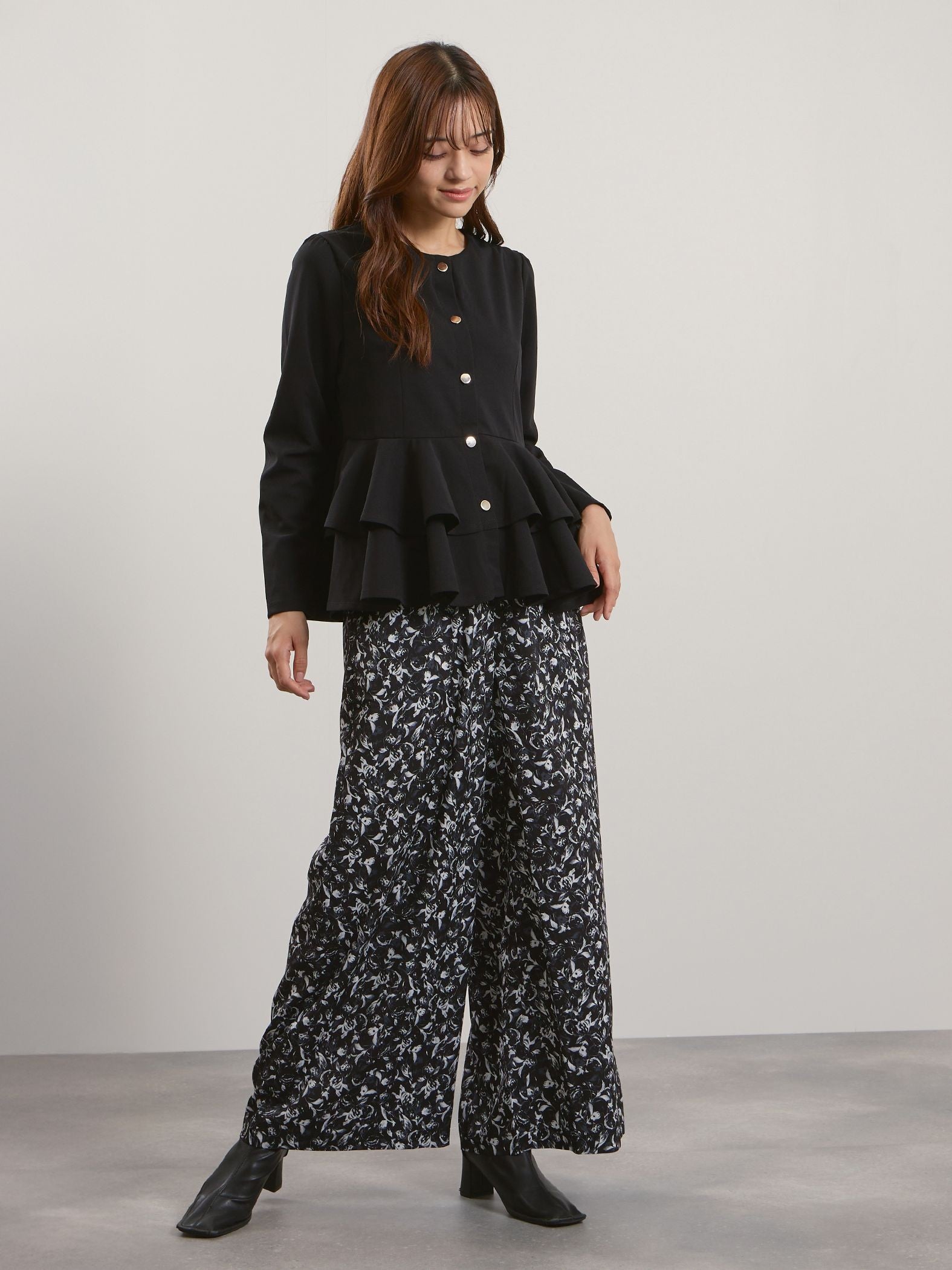 マルチフラワーイージーワイドパンツ≪手洗い可能≫