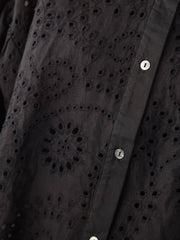カットワーク刺繍バンドカラーブラウス