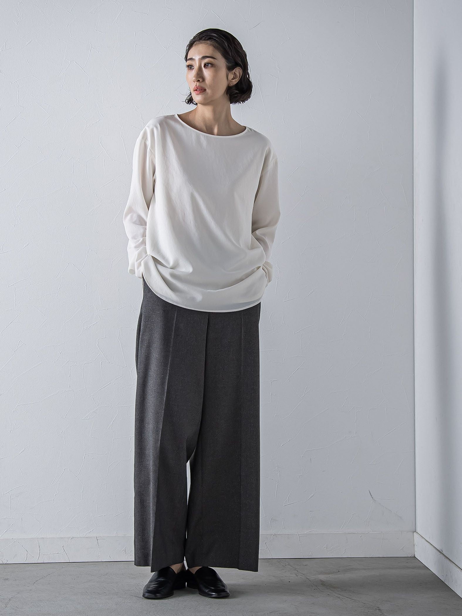 煌めきストレッチワイドパンツ≪洗濯機で洗える≫