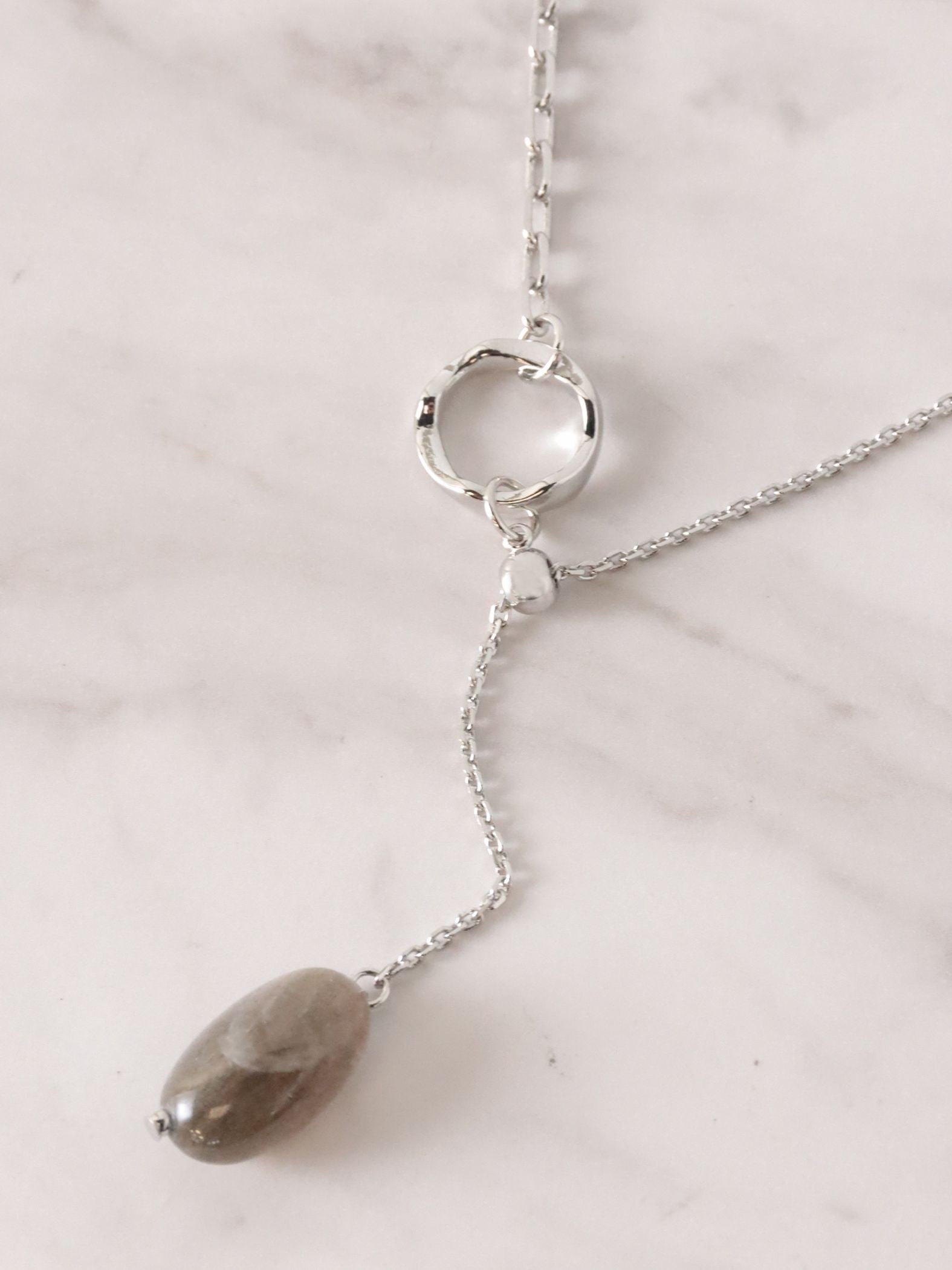 ストーンネックレス