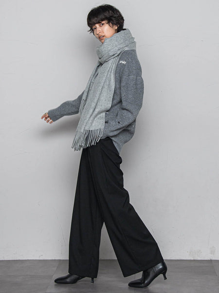 メッセージ刺繍Vネックニットプルオーバー≪手洗い可能≫