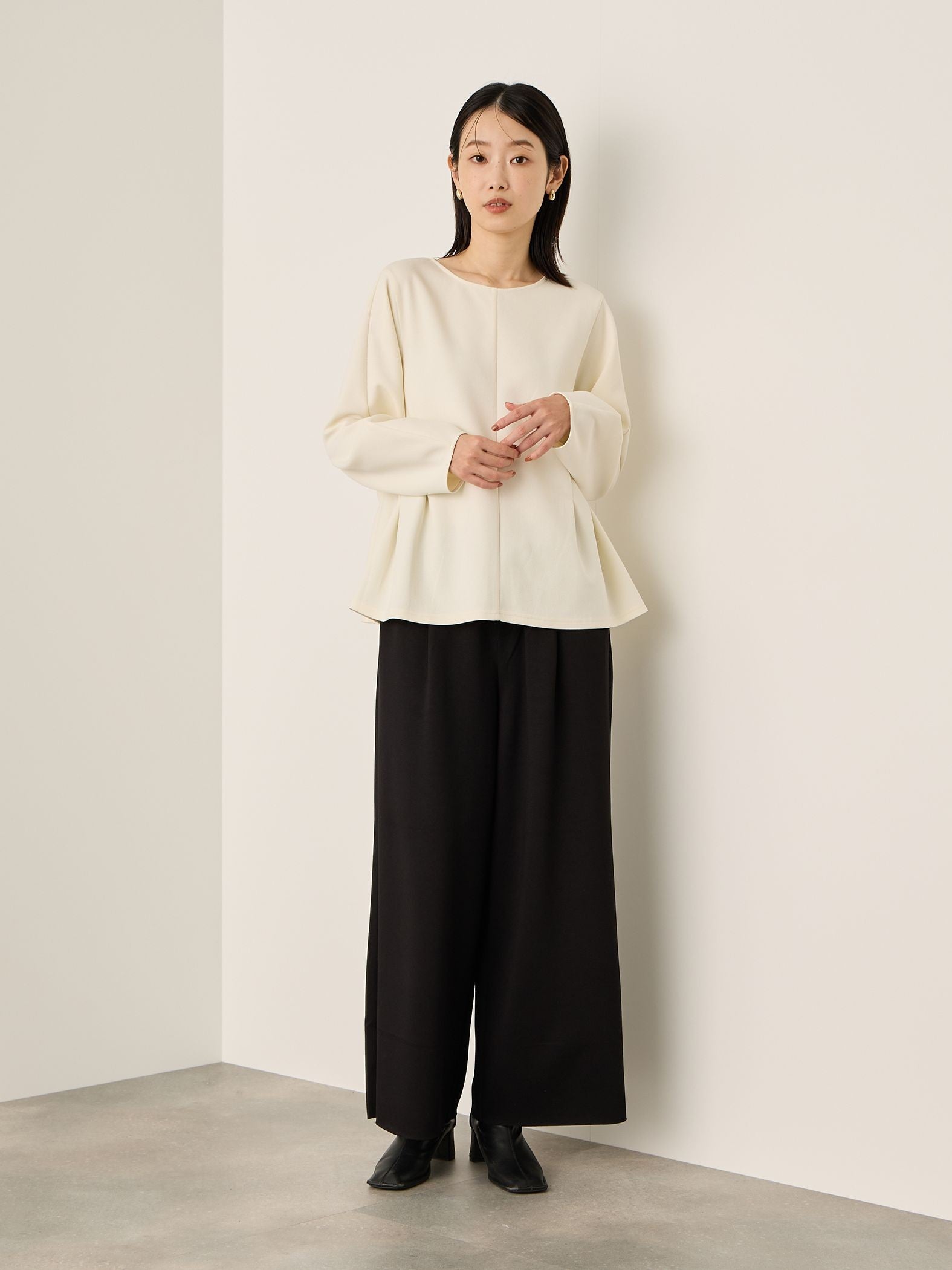 カットジョーゼットウエストタックブラウス≪手洗い可能≫