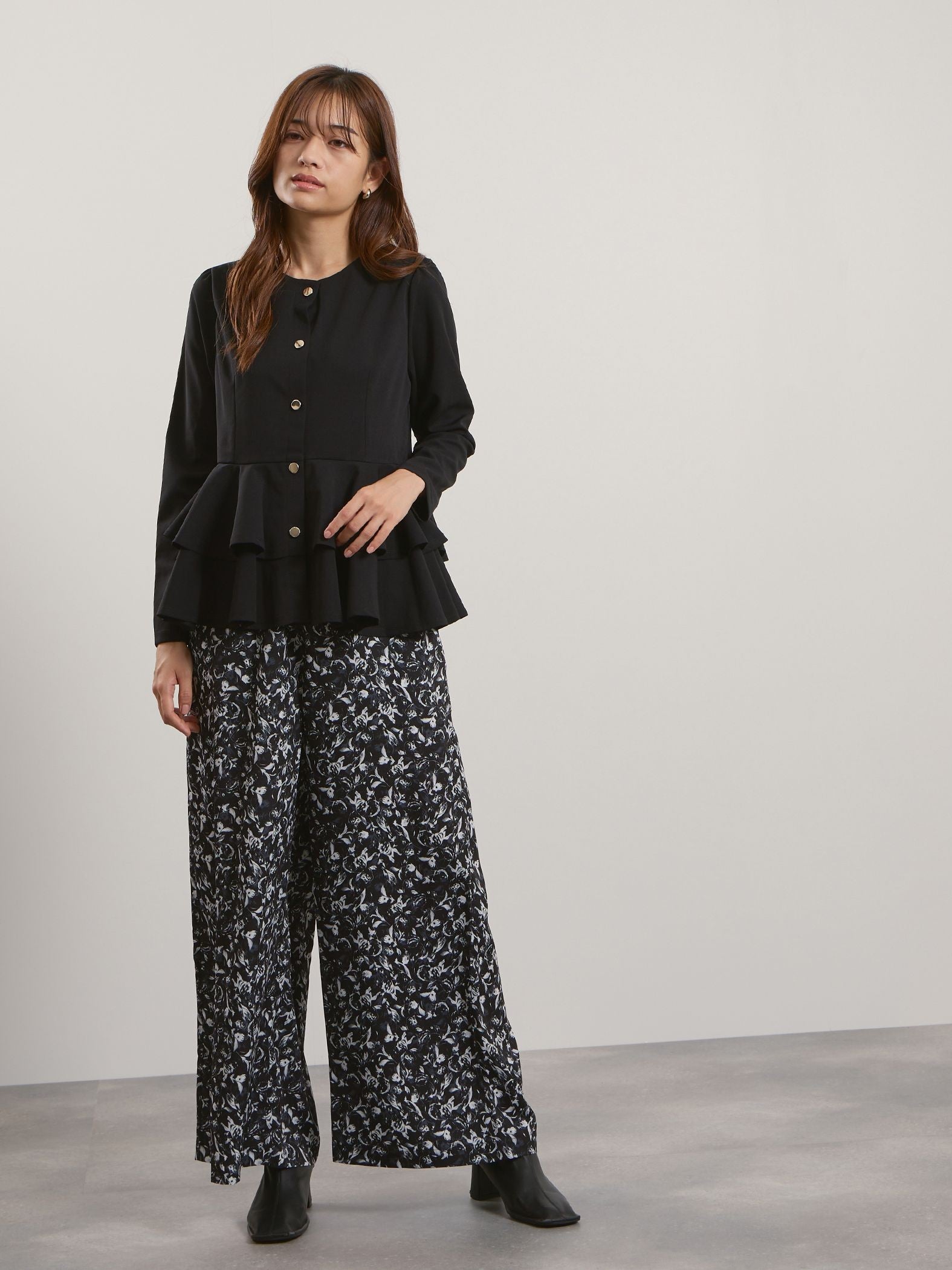 マルチフラワーイージーワイドパンツ≪手洗い可能≫