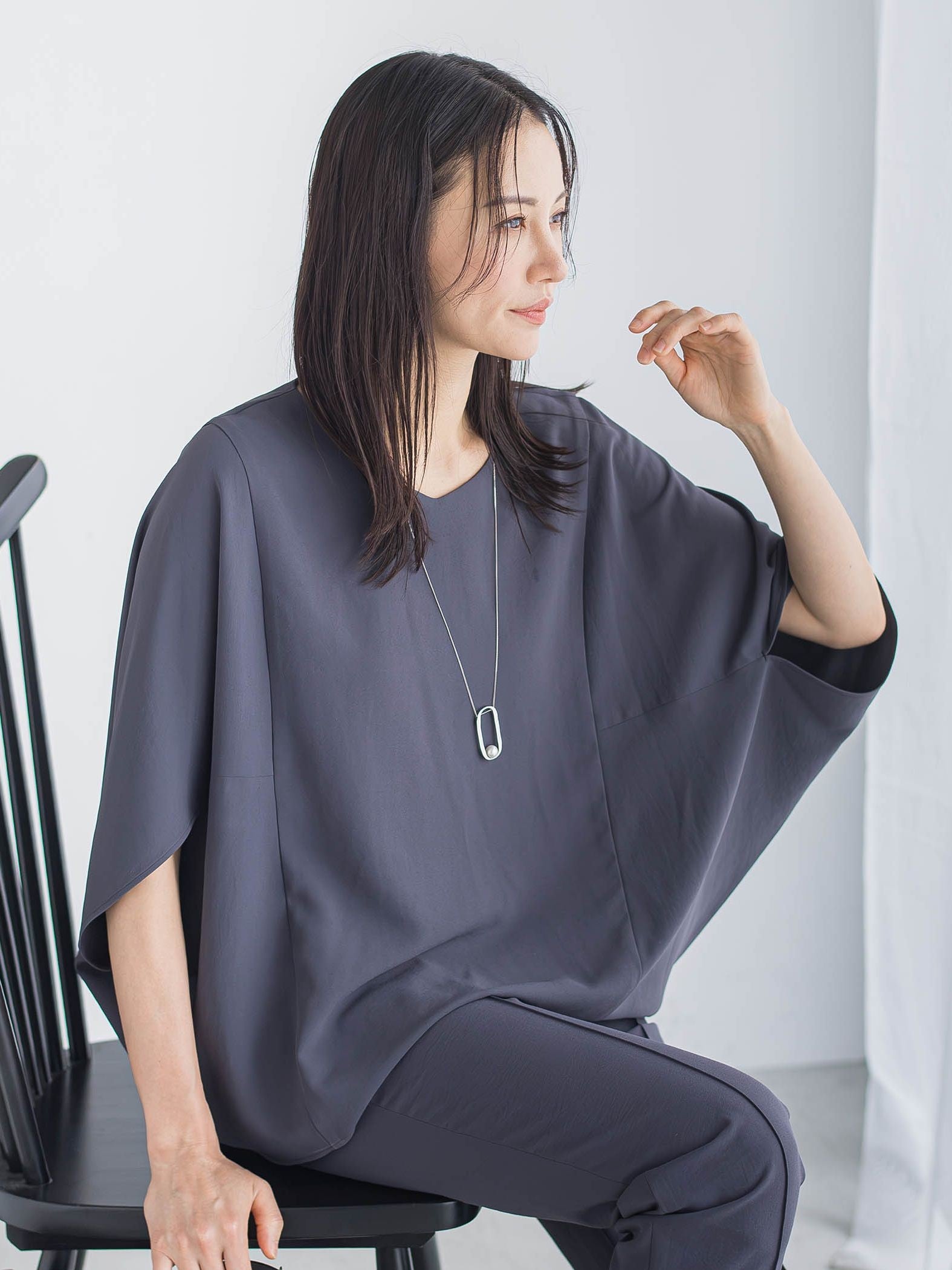 ≪シリーズ累計3万枚突破！/動画あり≫【ラクする美人服】ポンチョブラウス≪WEB限定カラーあり≫