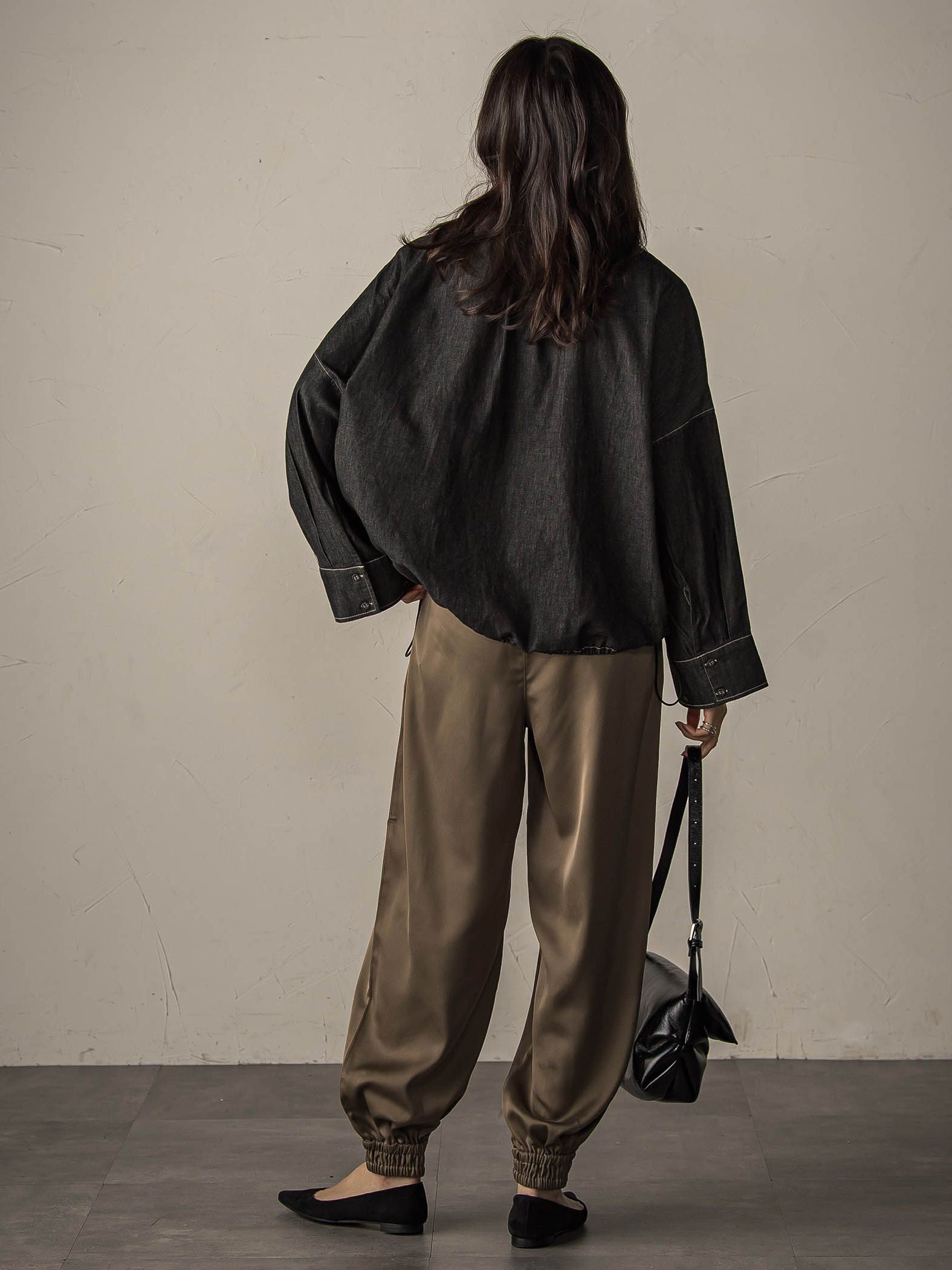 【WEB限定】ドロストクロップドデニムシャツ≪洗濯機で洗える≫