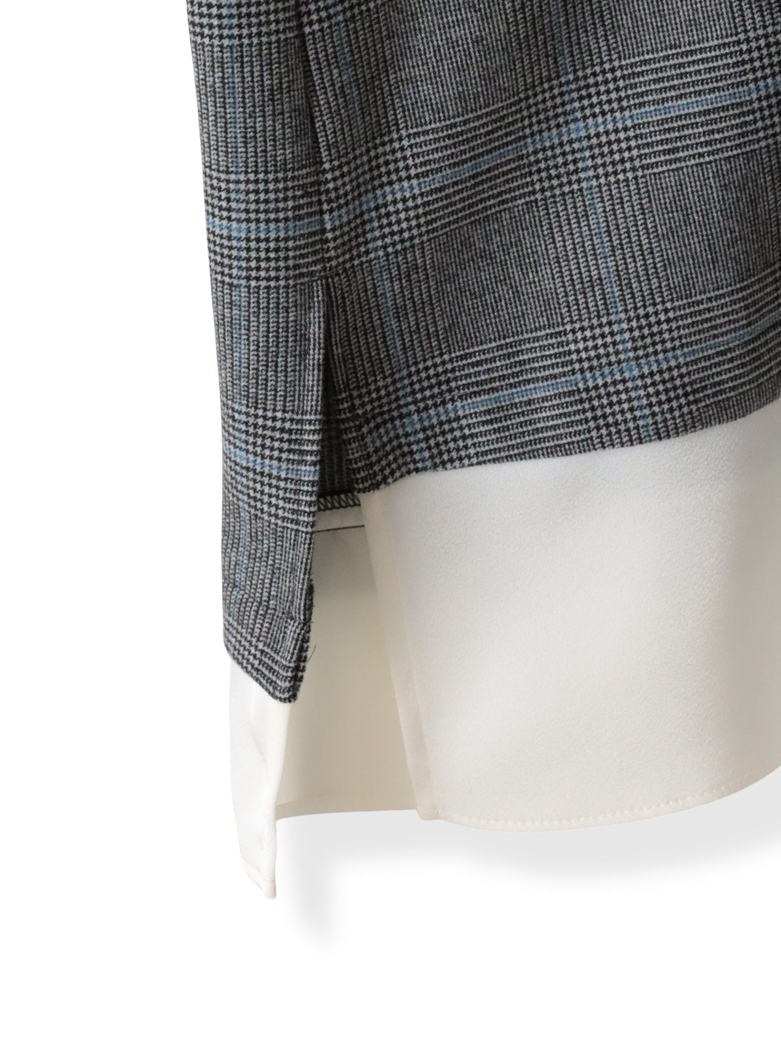 【大きいサイズ】ピクシエスタVネックブラウス