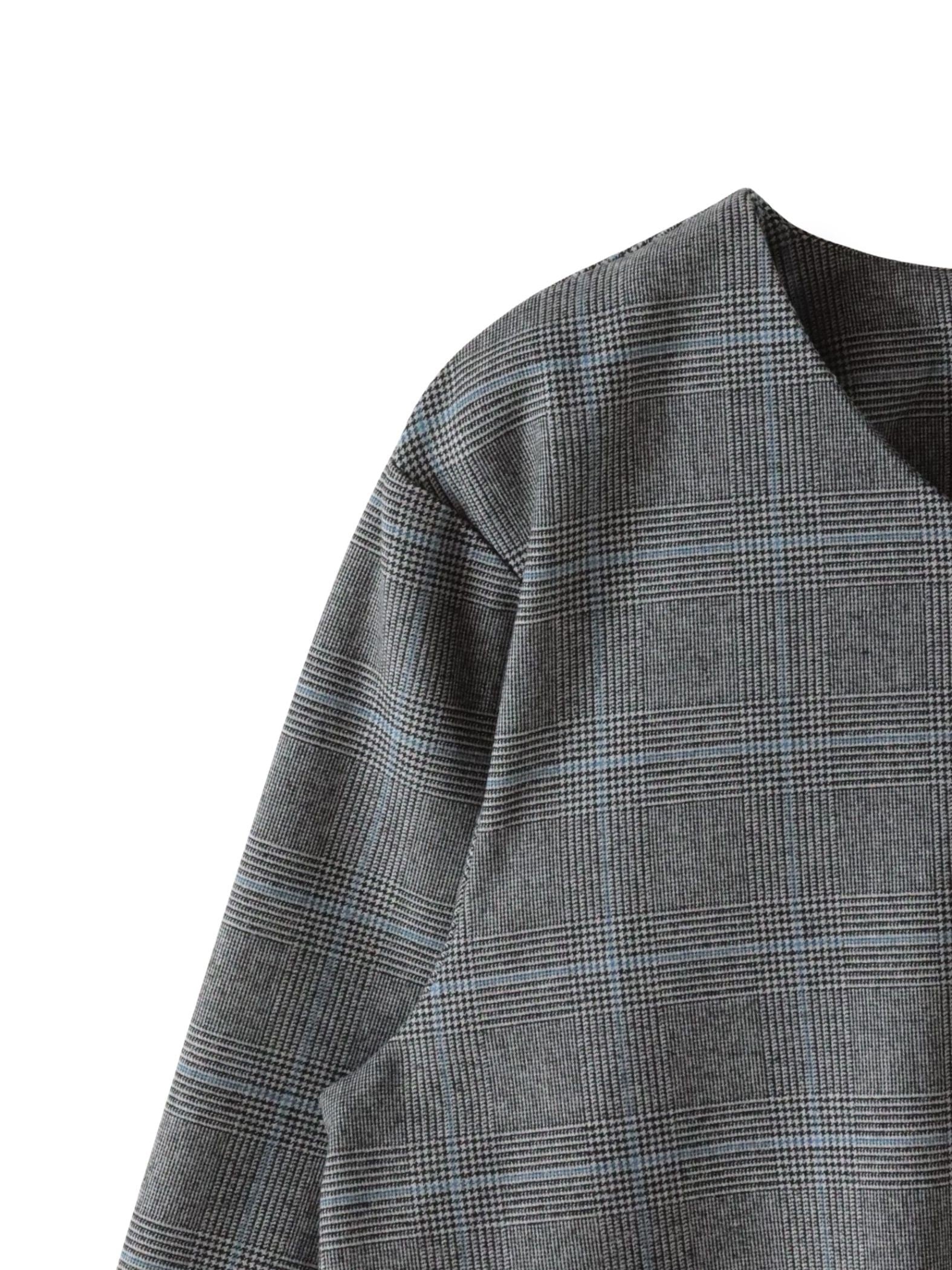 【大きいサイズ】ピクシエスタVネックブラウス