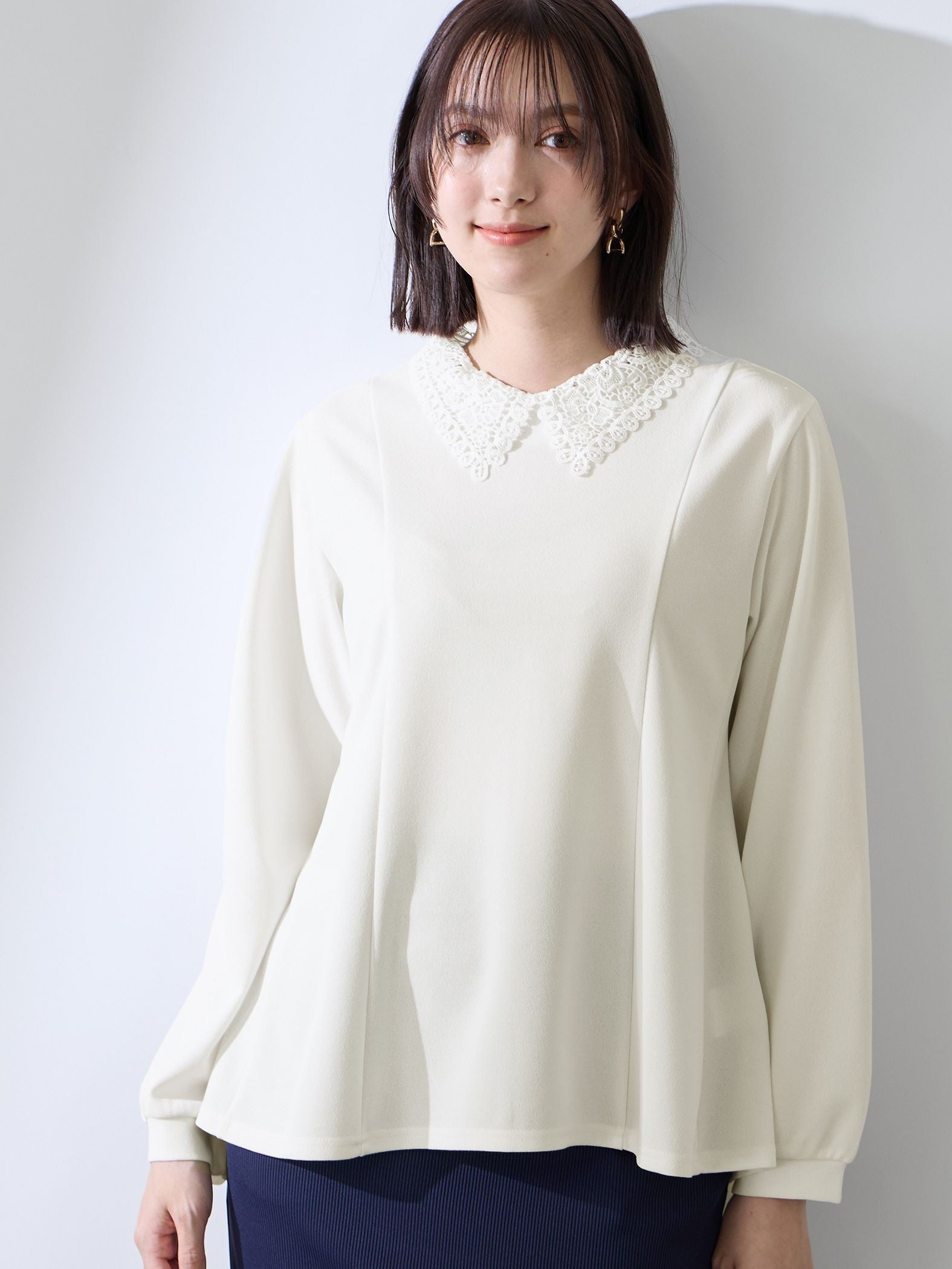 カットジョーゼットレースカラーフレアプルオーバー