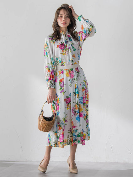 ビッグフラワーブーケブラウス