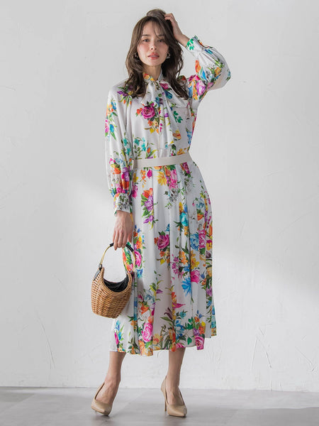 ビッグフラワーブーケブラウス