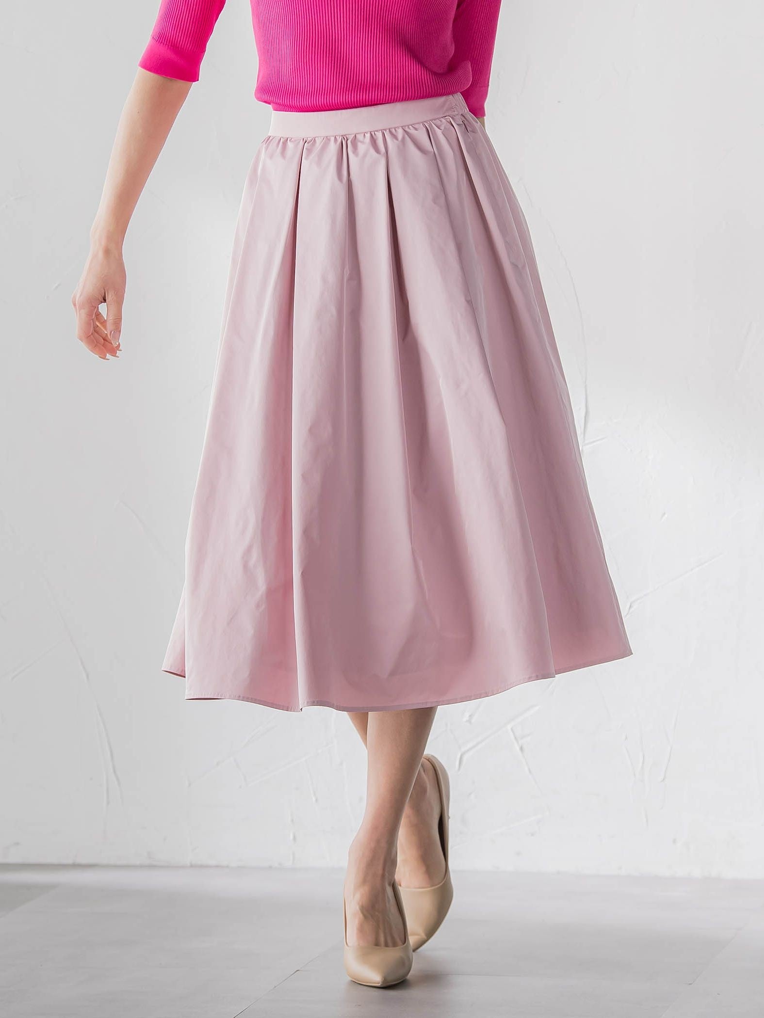 タフタフレアスカート