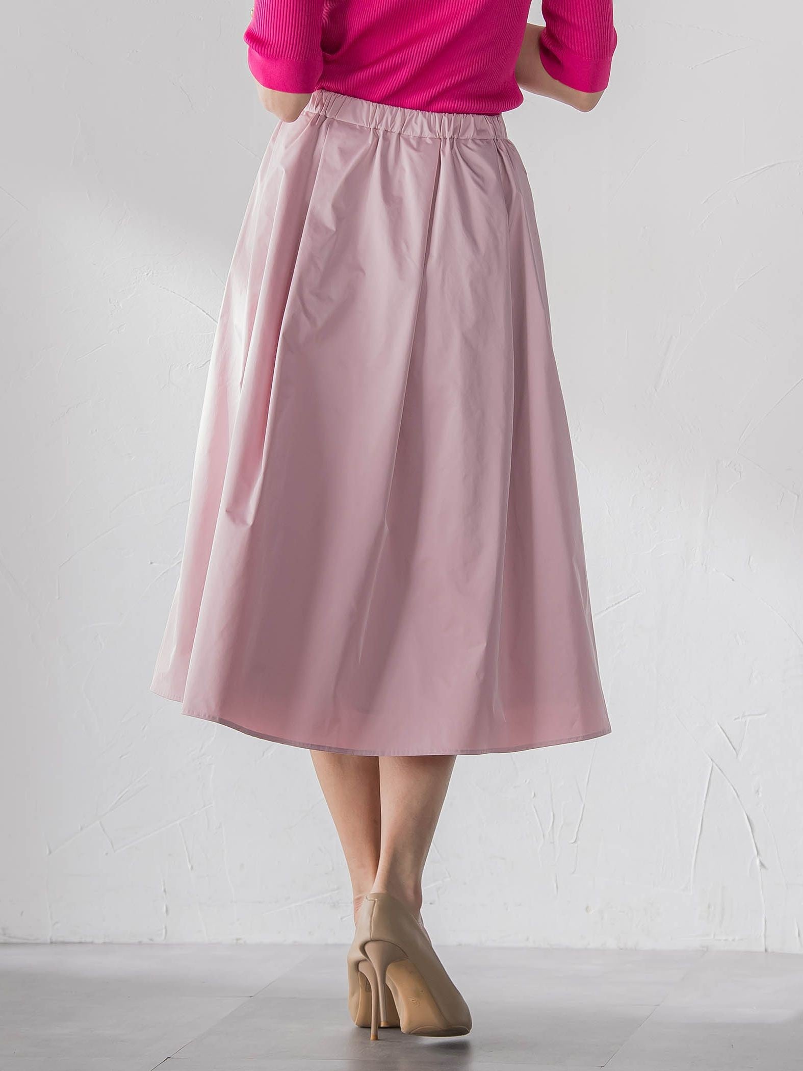 タフタフレアスカート