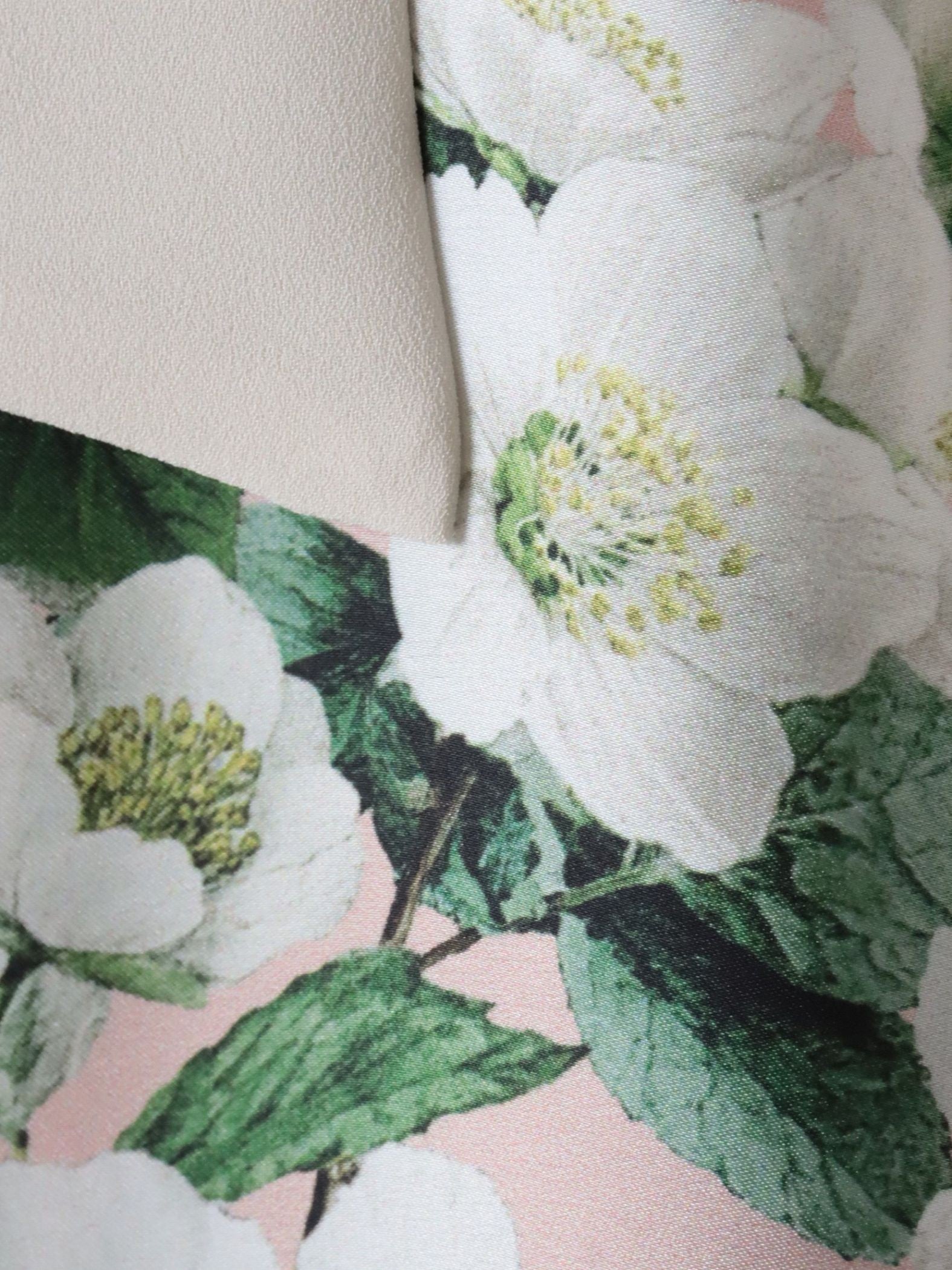 クリスマスローズブラウス