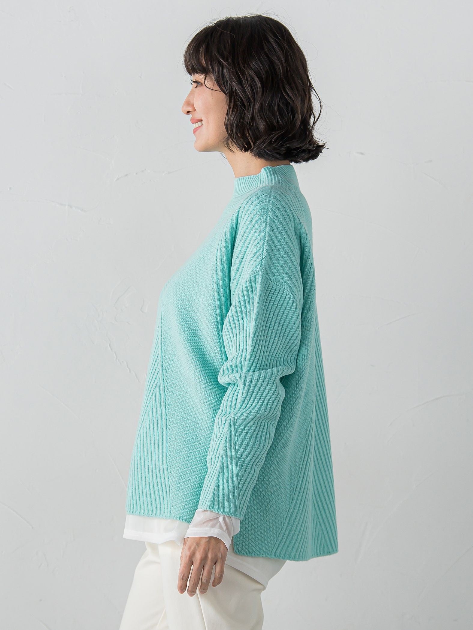 ヘリンボーンニット