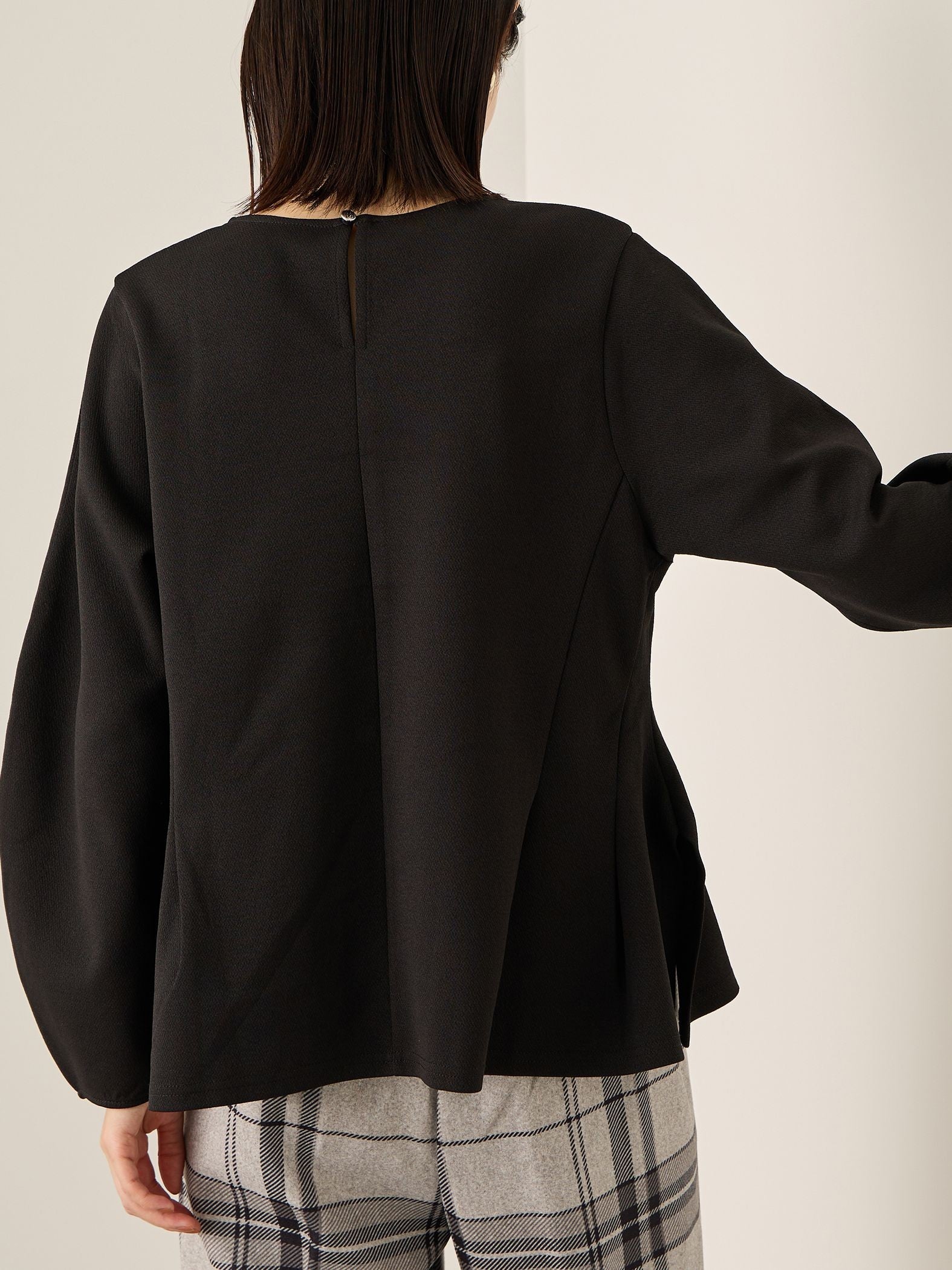 カットジョーゼットウエストタックブラウス≪手洗い可能≫