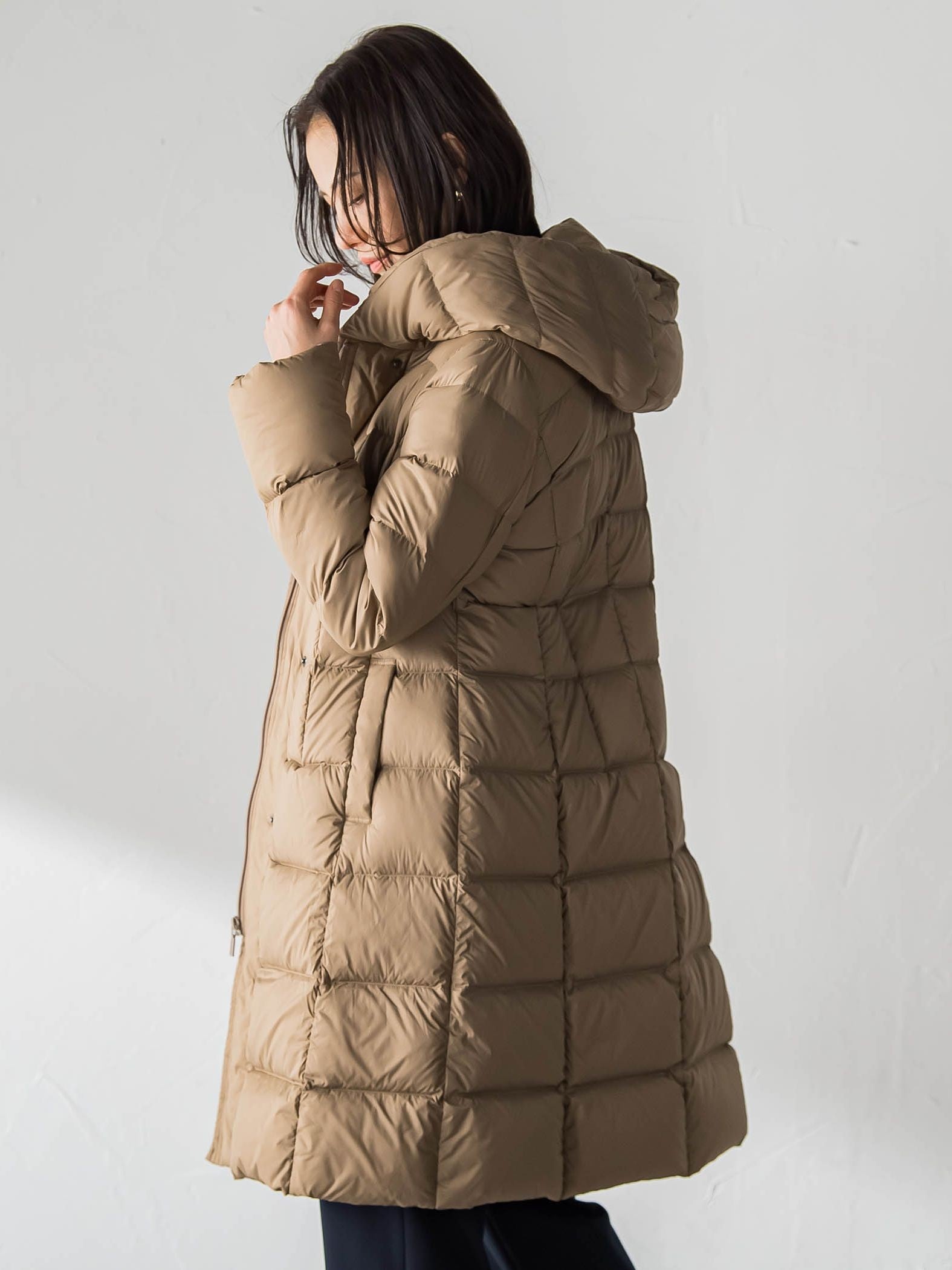 Surface Light 2Wayフードダウンコート