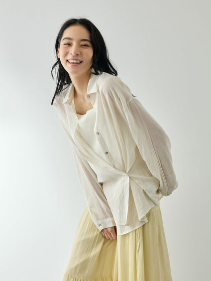 リネニーヴェールステンカラーブラウス