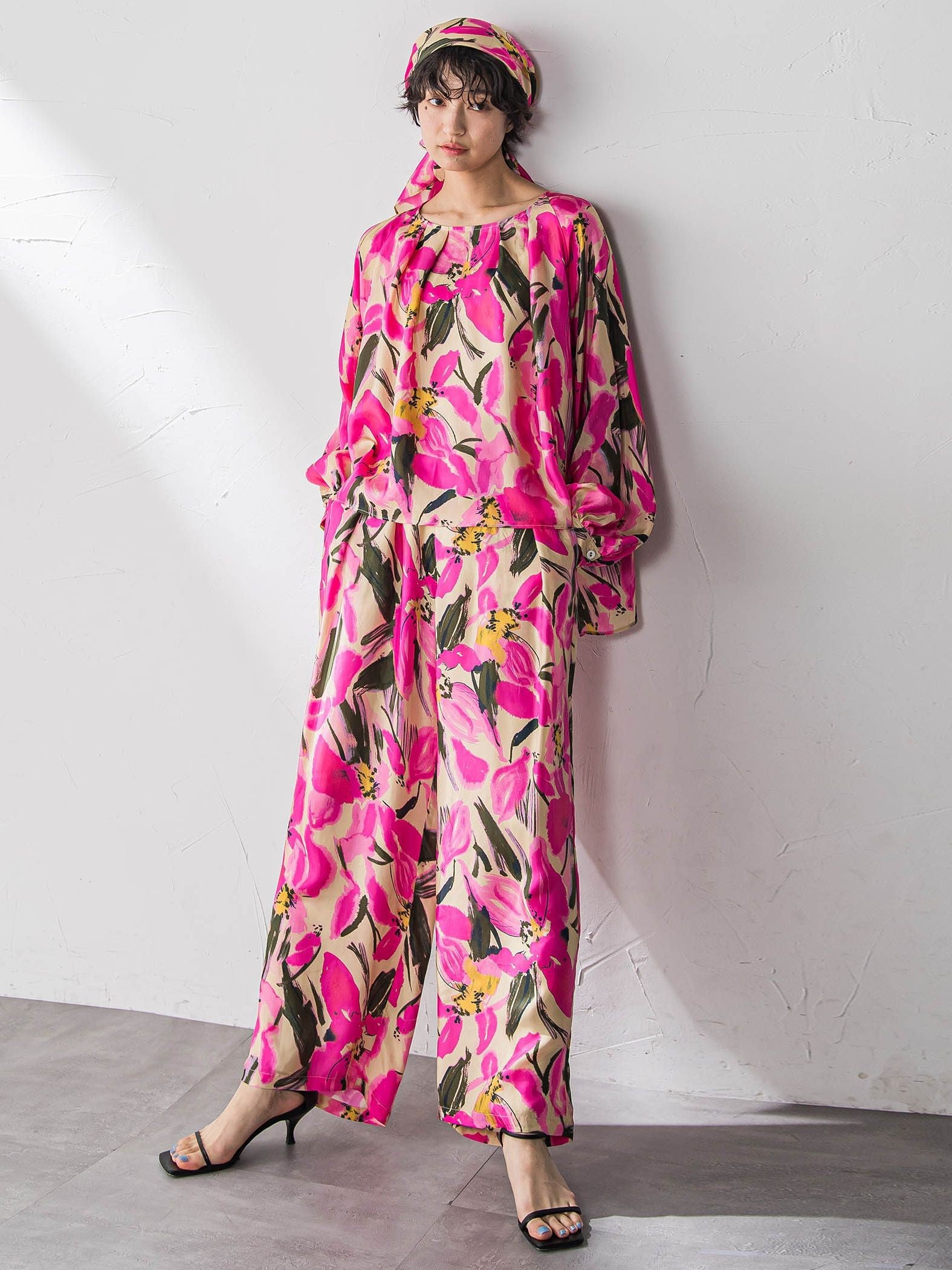 IPEKERフラワープリントイージーワイドパンツ