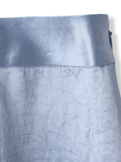 サテンフレアースカート