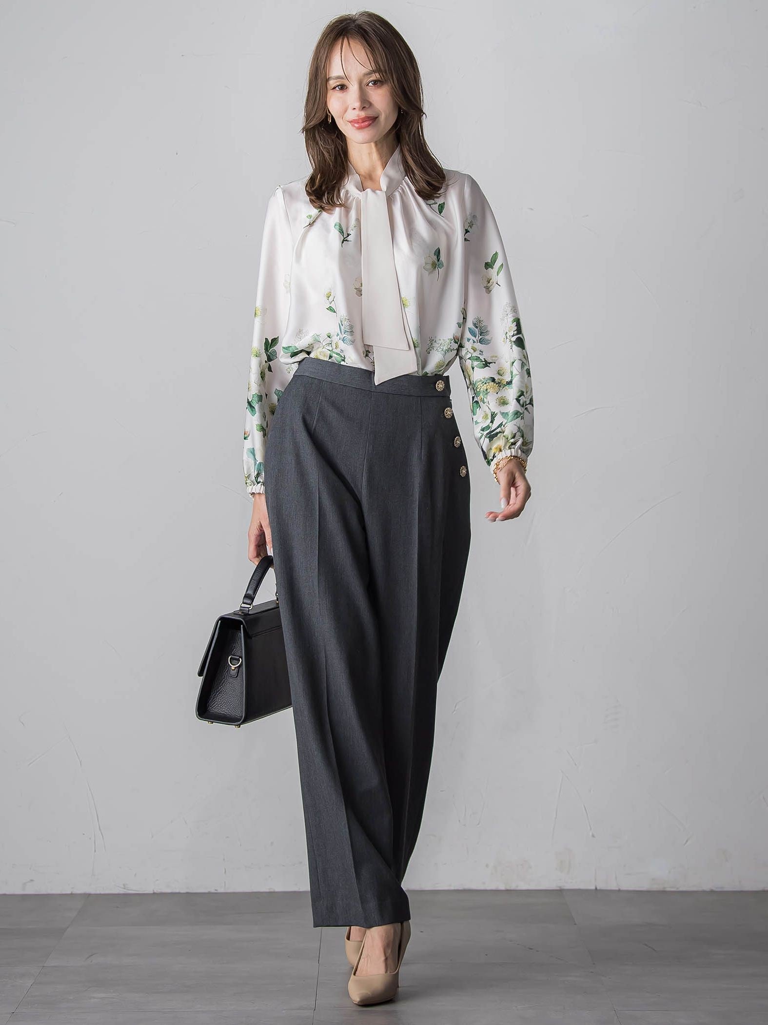 クリスマスローズブラウス