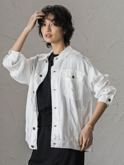 ゆれるデニムジャケット