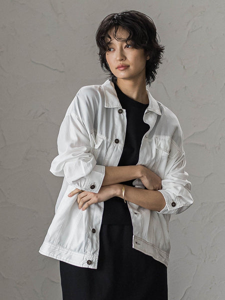 ゆれるデニムジャケット