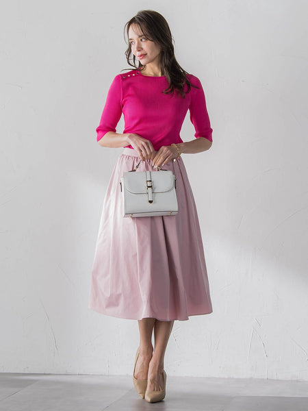 タフタフレアスカート