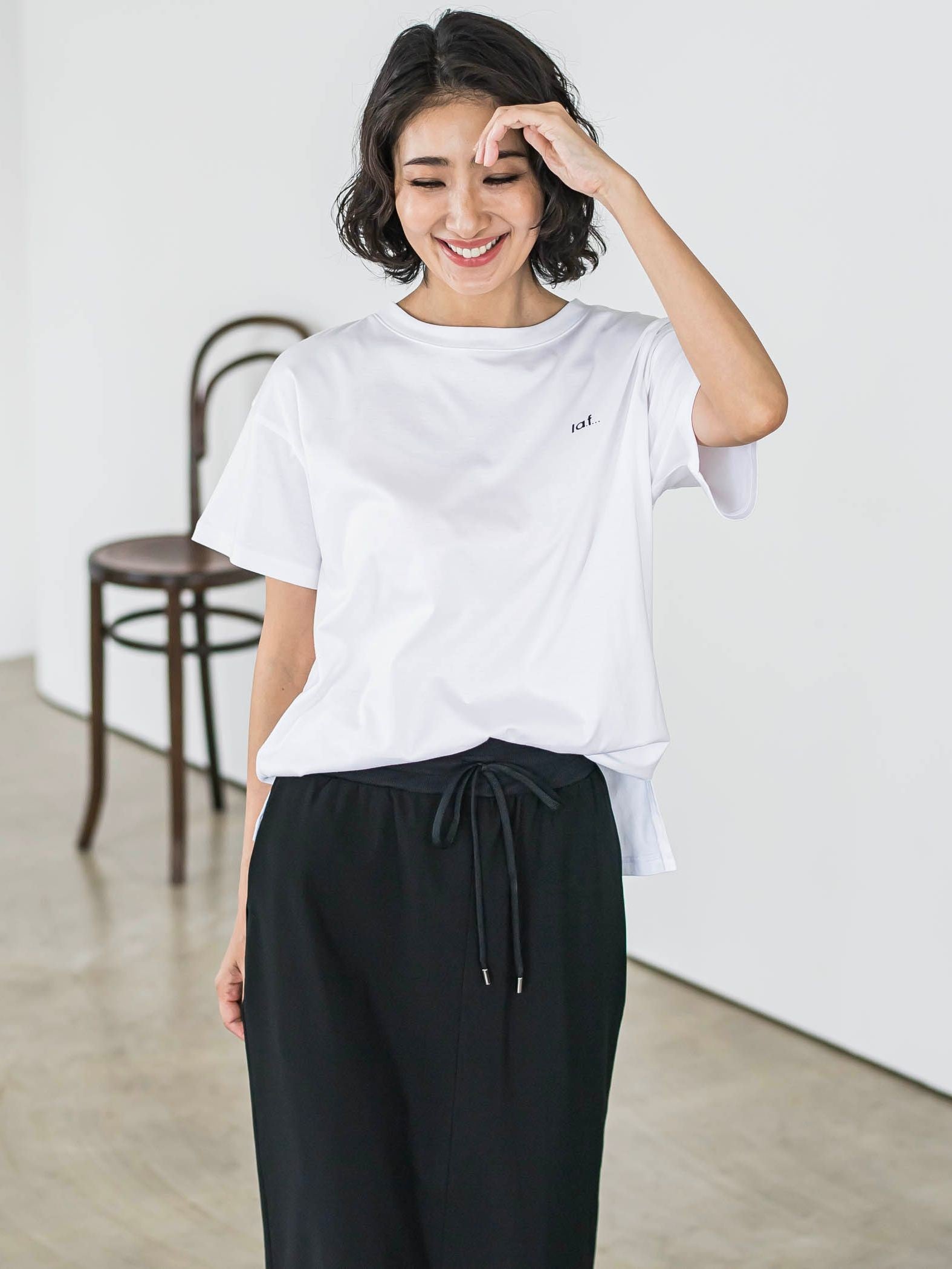 【J Lounge限定】la.f...ロゴTシャツ≪手洗い可能≫