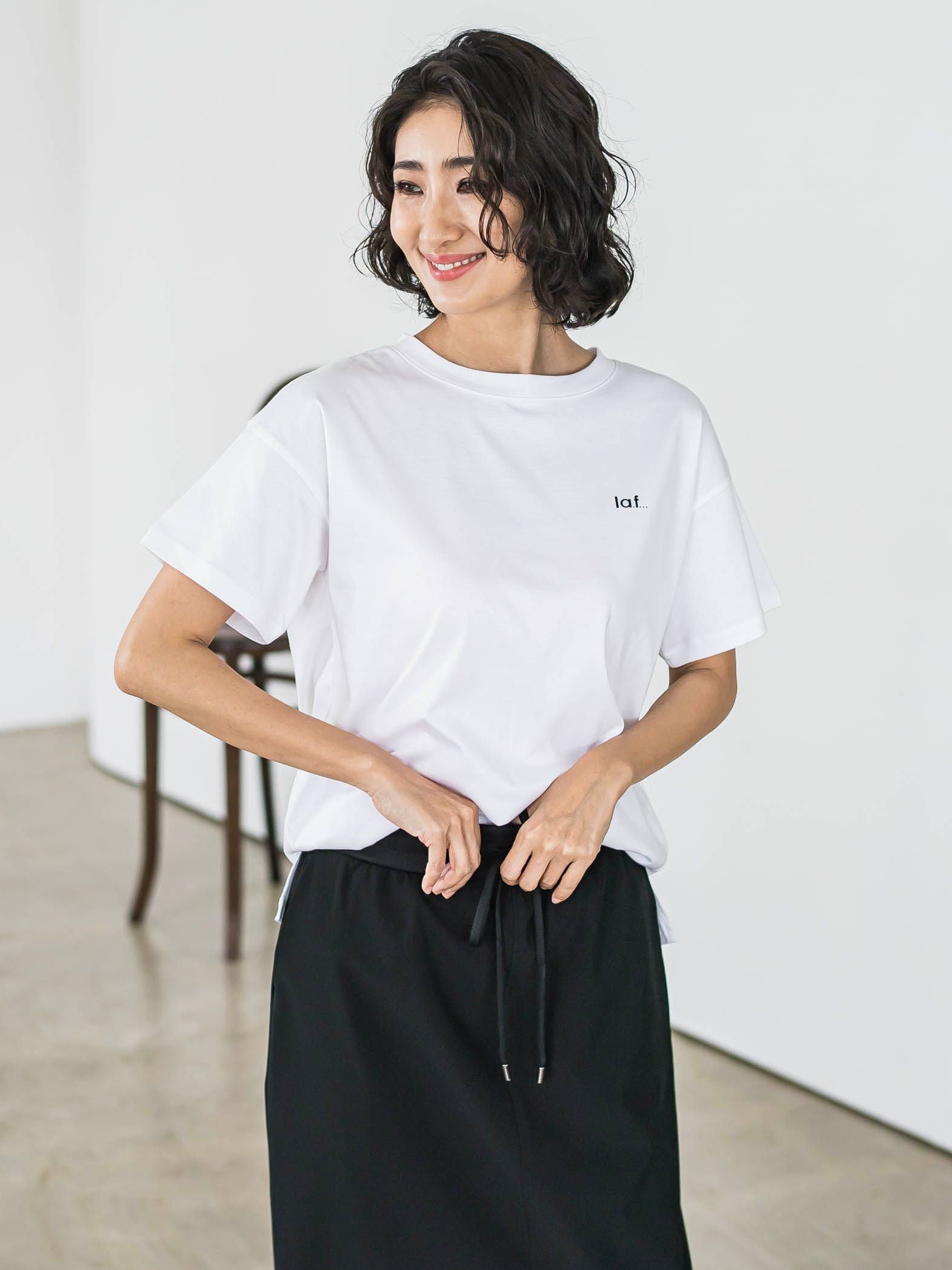 【J Lounge限定】la.f...ロゴTシャツ≪手洗い可能≫