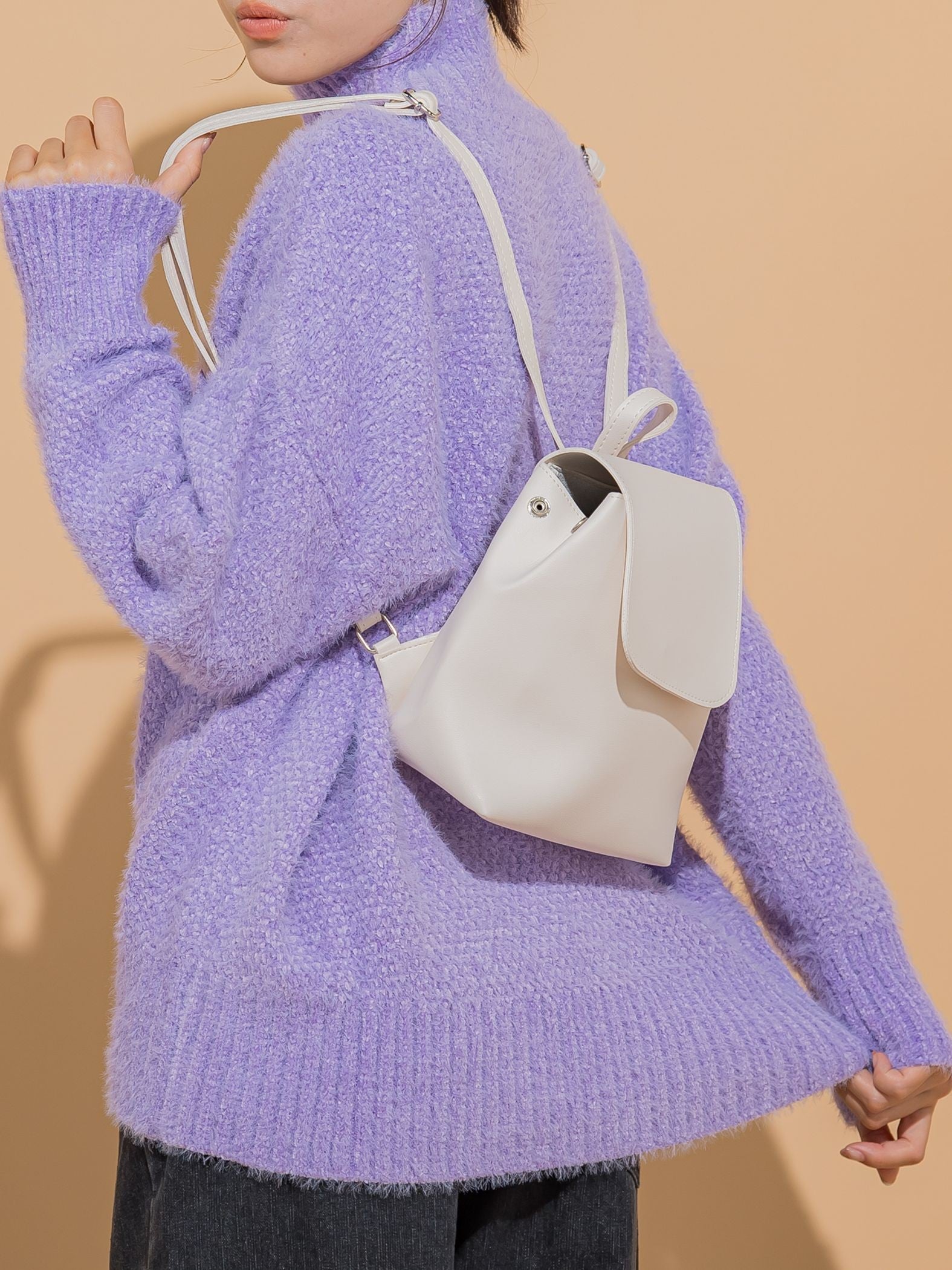 【KOREAN ITEM】フェイクレザーリュックショルダーバッグ