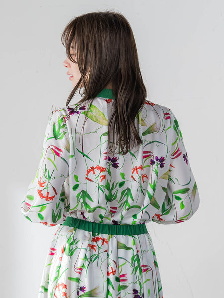 【KEITA KAWASAKI × Viaggio Bluコラボ】リリープリントブラウス