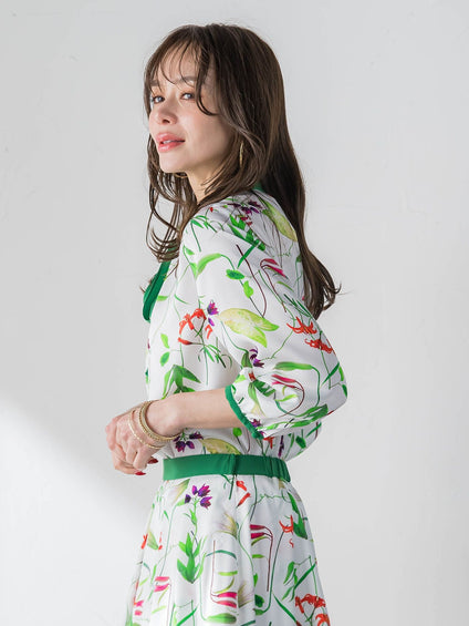 【KEITA KAWASAKI × Viaggio Bluコラボ】リリープリントブラウス