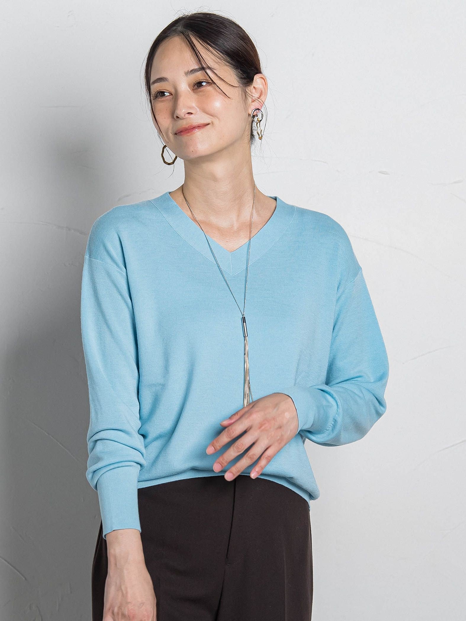 Brisbane Vネックニットプルオーバー≪11号あり≫