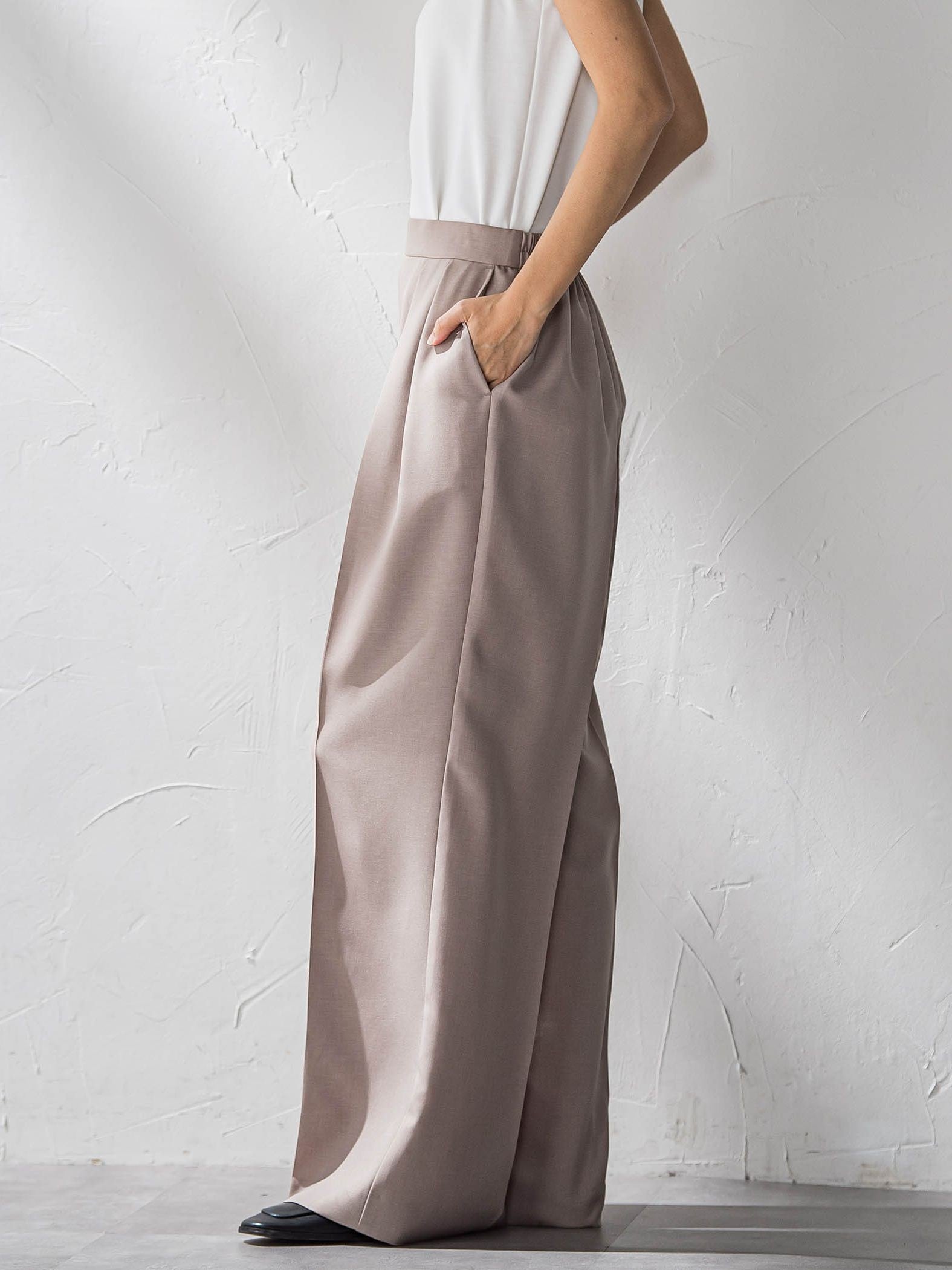 【WEB限定】タックワイドパンツ≪洗濯機で洗える≫