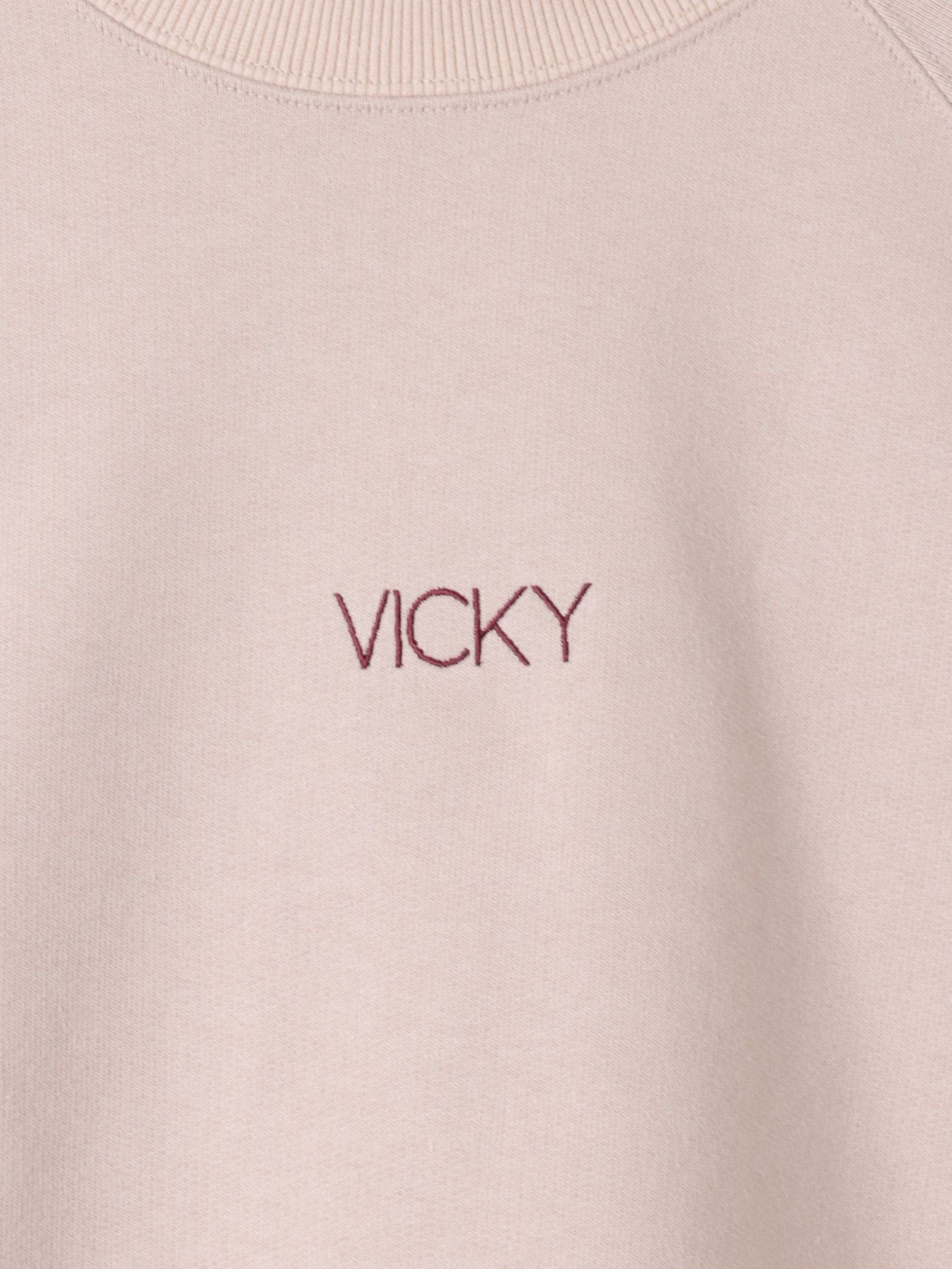 【JLounge限定】VICKY ロゴ刺繍スウェット≪洗濯機で洗える≫