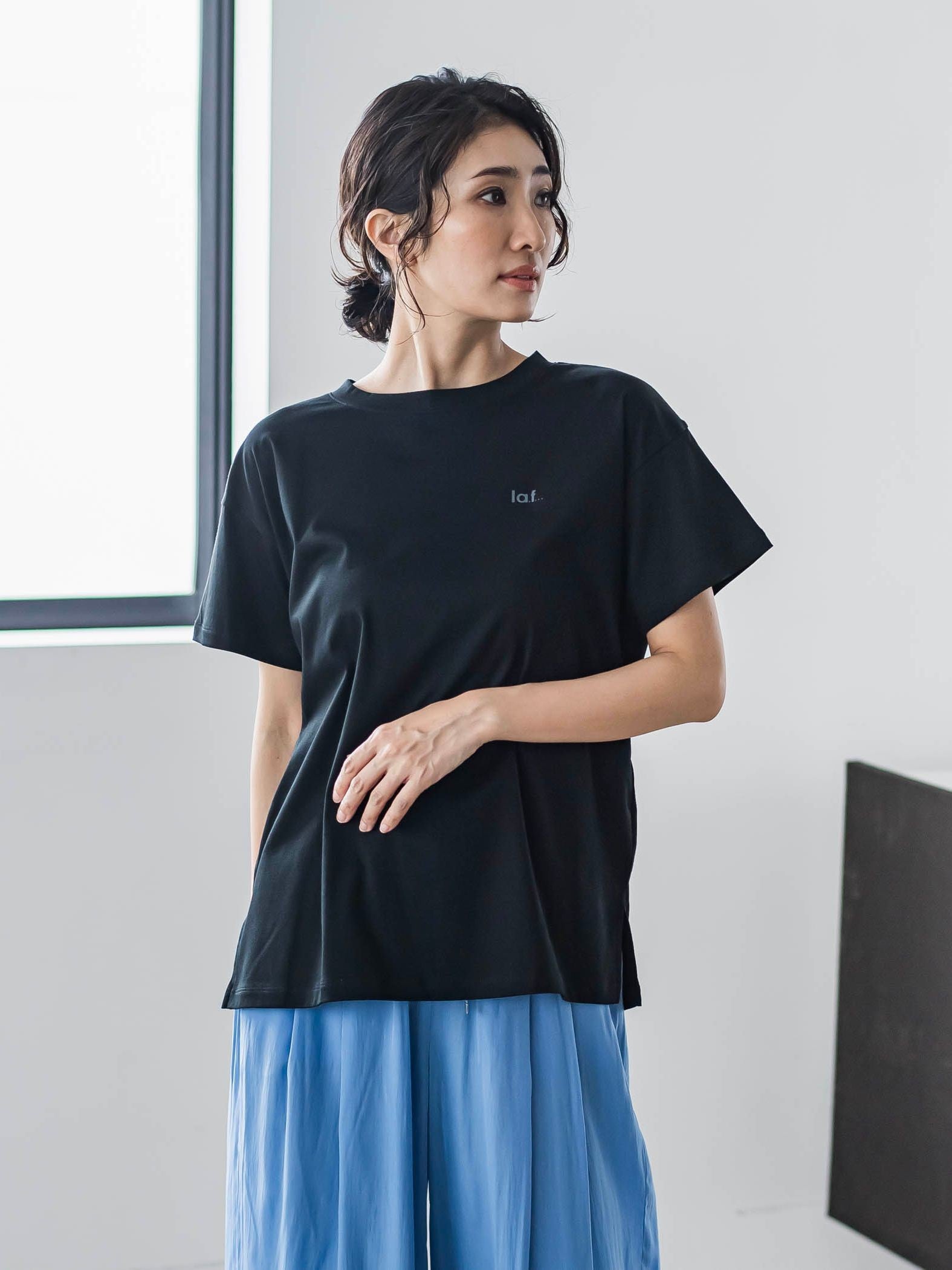 【J Lounge限定】la.f...ロゴTシャツ≪手洗い可能≫
