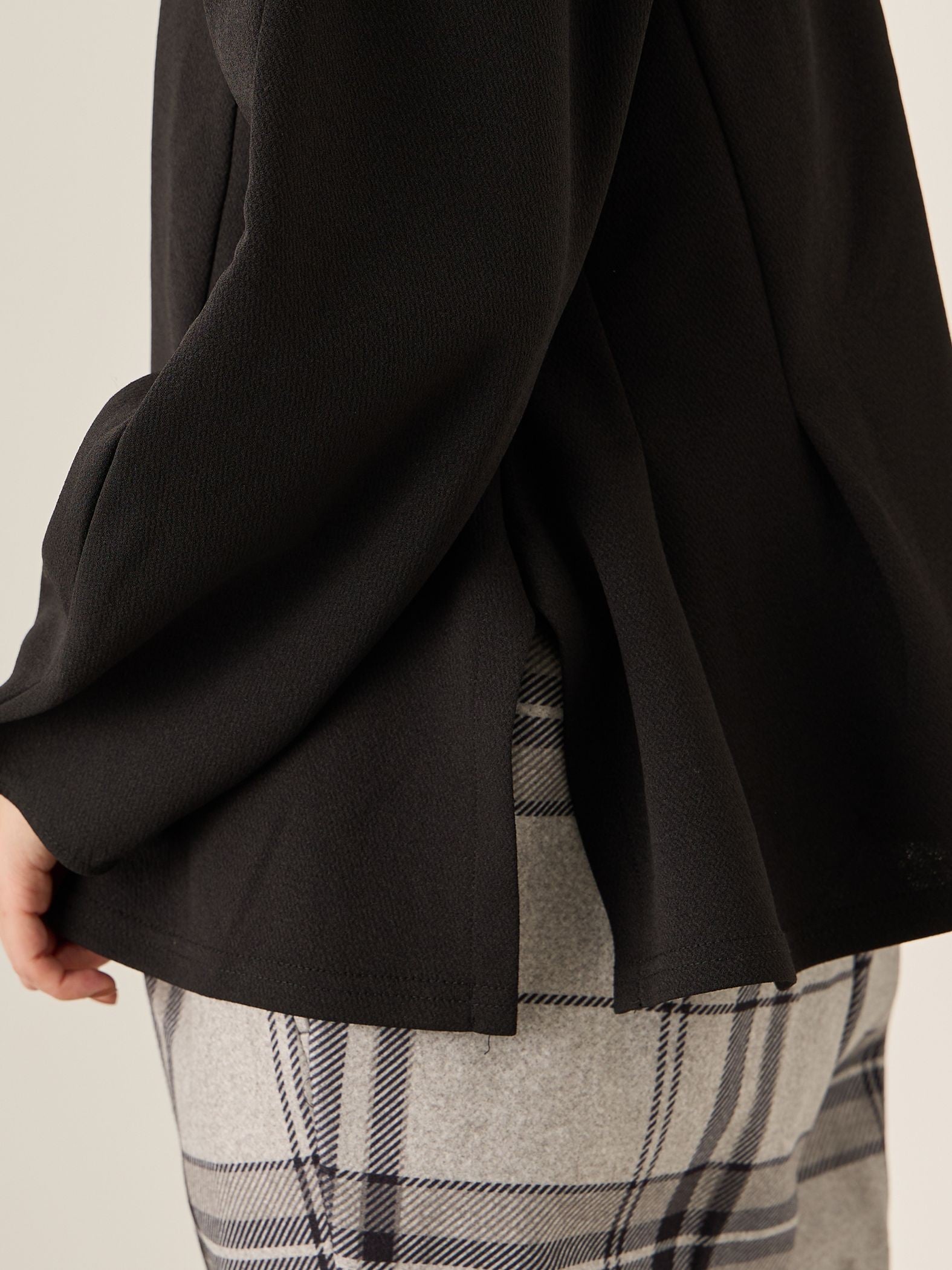 カットジョーゼットウエストタックブラウス≪手洗い可能≫