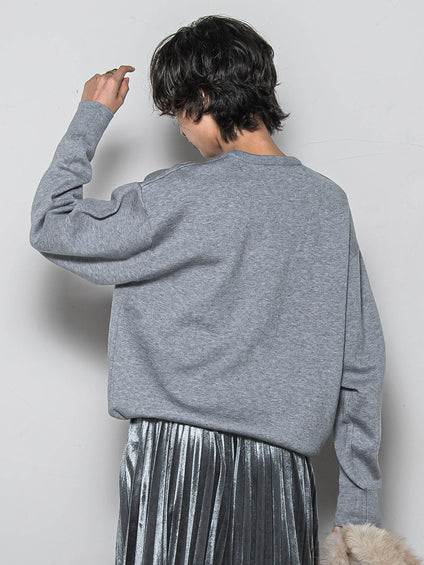 【WEB限定】刺繍ロゴニットプルオーバー≪洗濯機で洗える≫