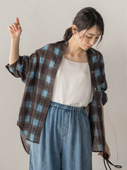 チェックシャツ
