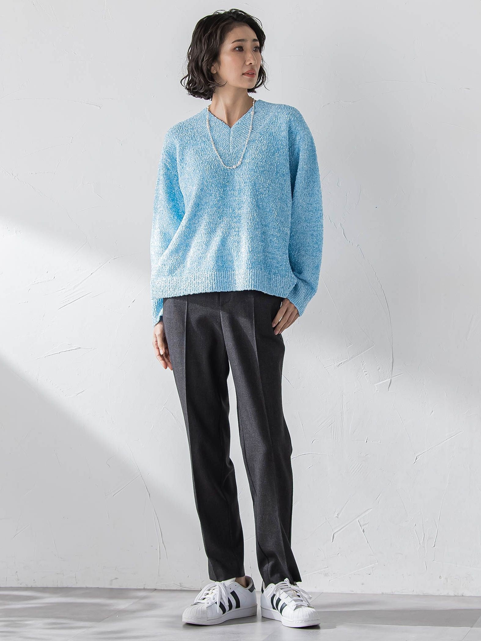 【大きいサイズ】ツヤモールVネックニット