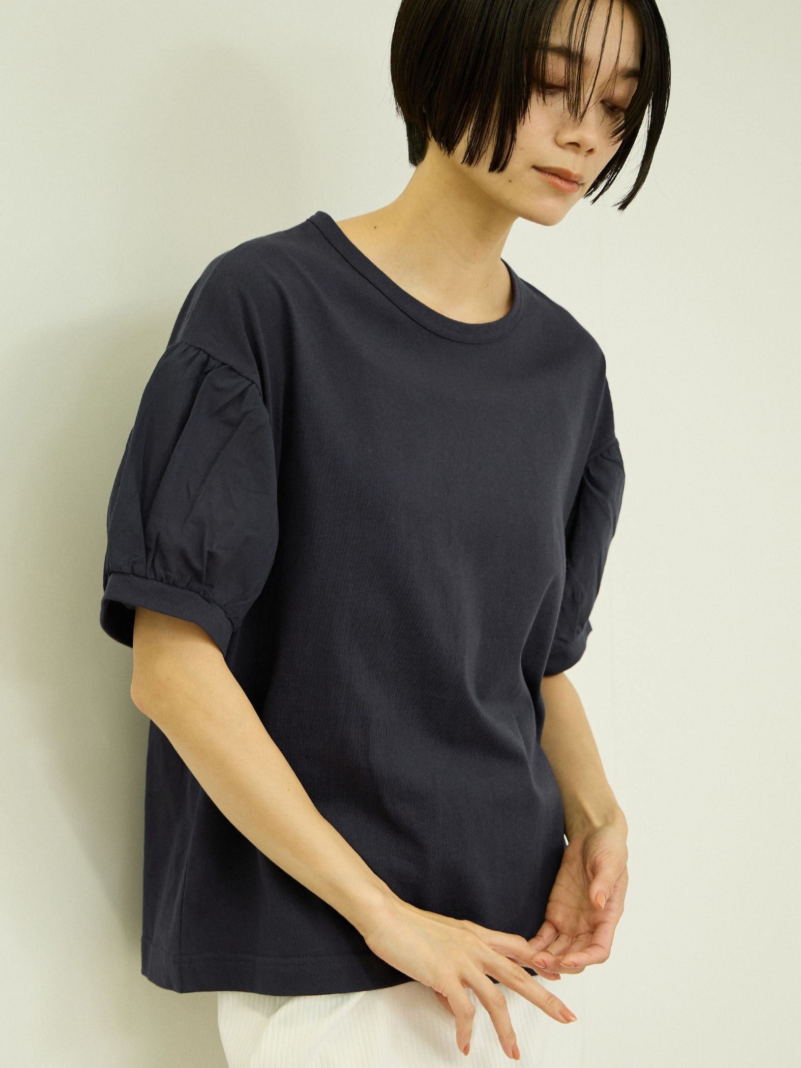 ボリュームスリーブプルオーバー